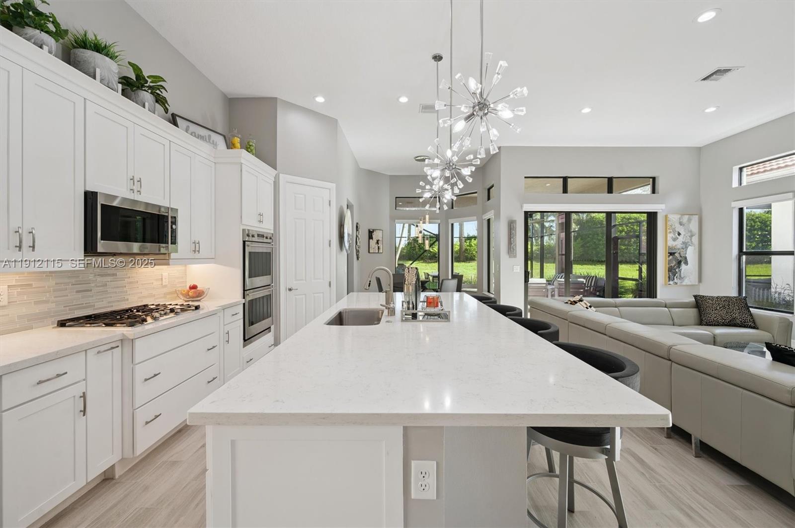 12065 N Kalmar Circle