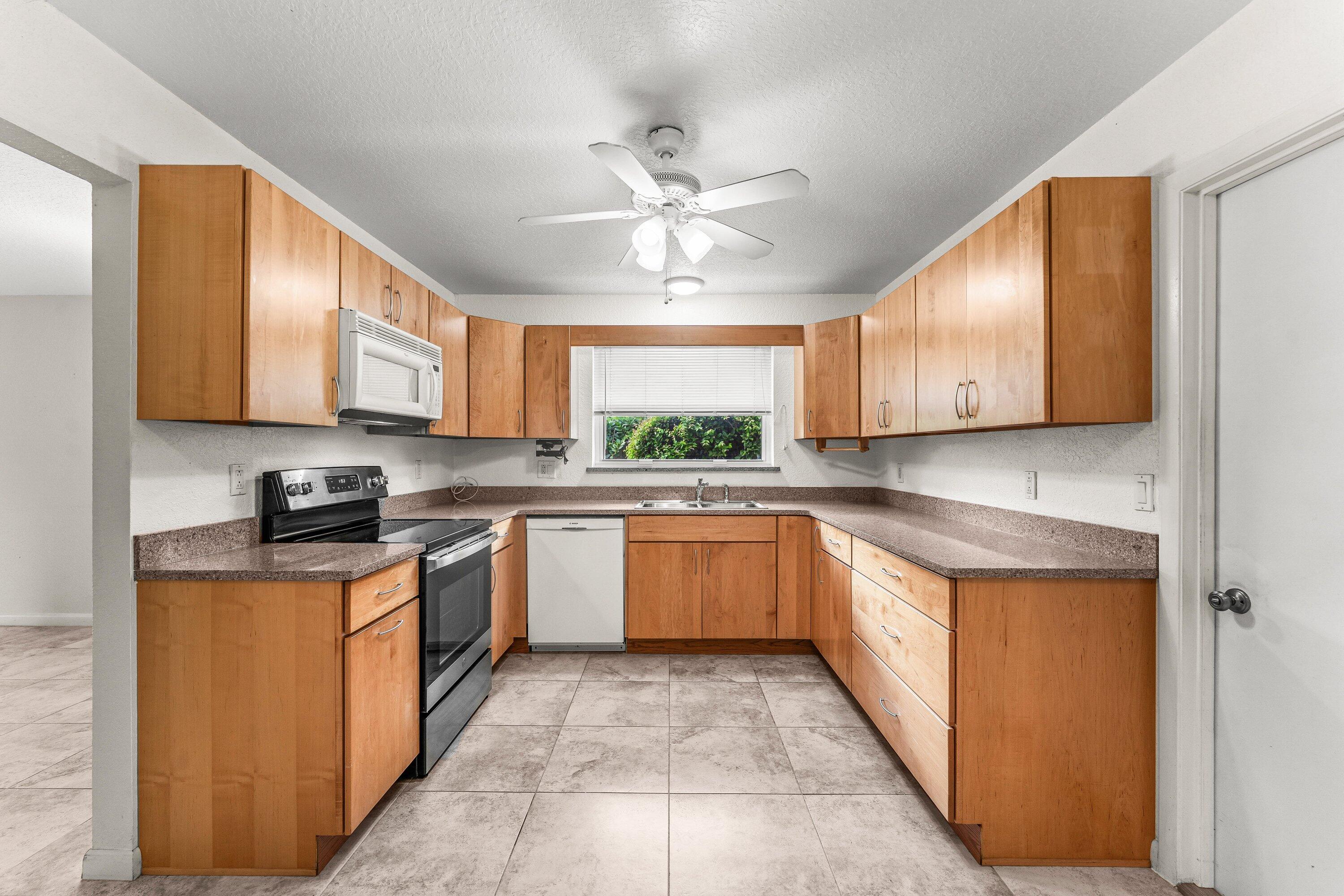 1000 SW 127th