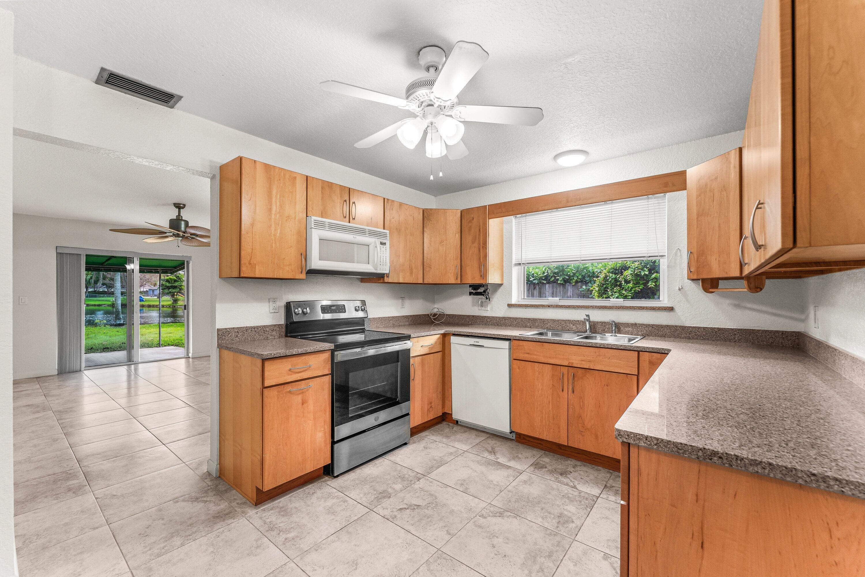 1000 SW 127th