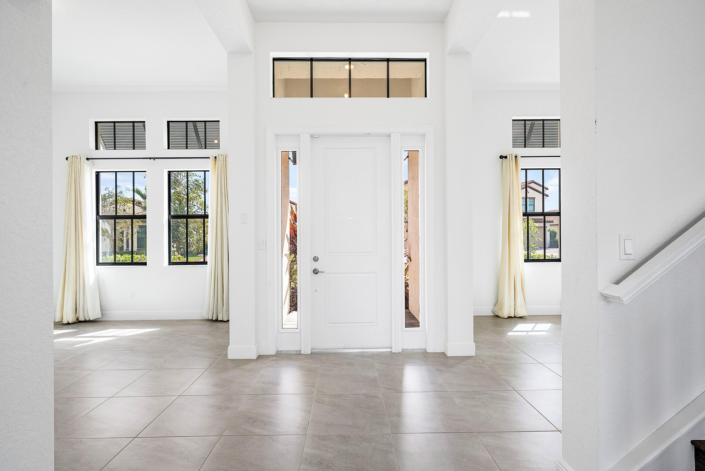 12035 N Baypoint Cir