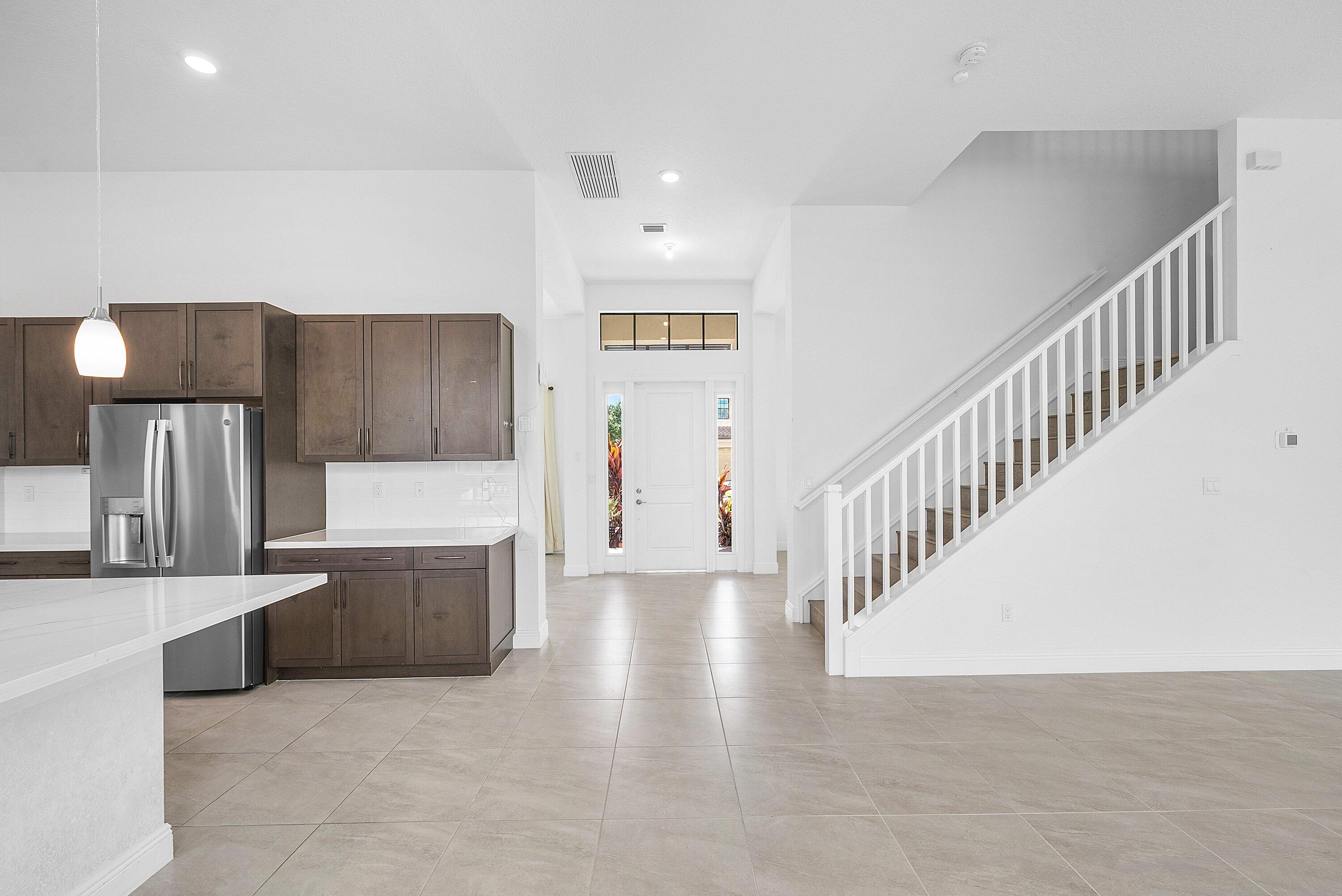 12035 N Baypoint Cir
