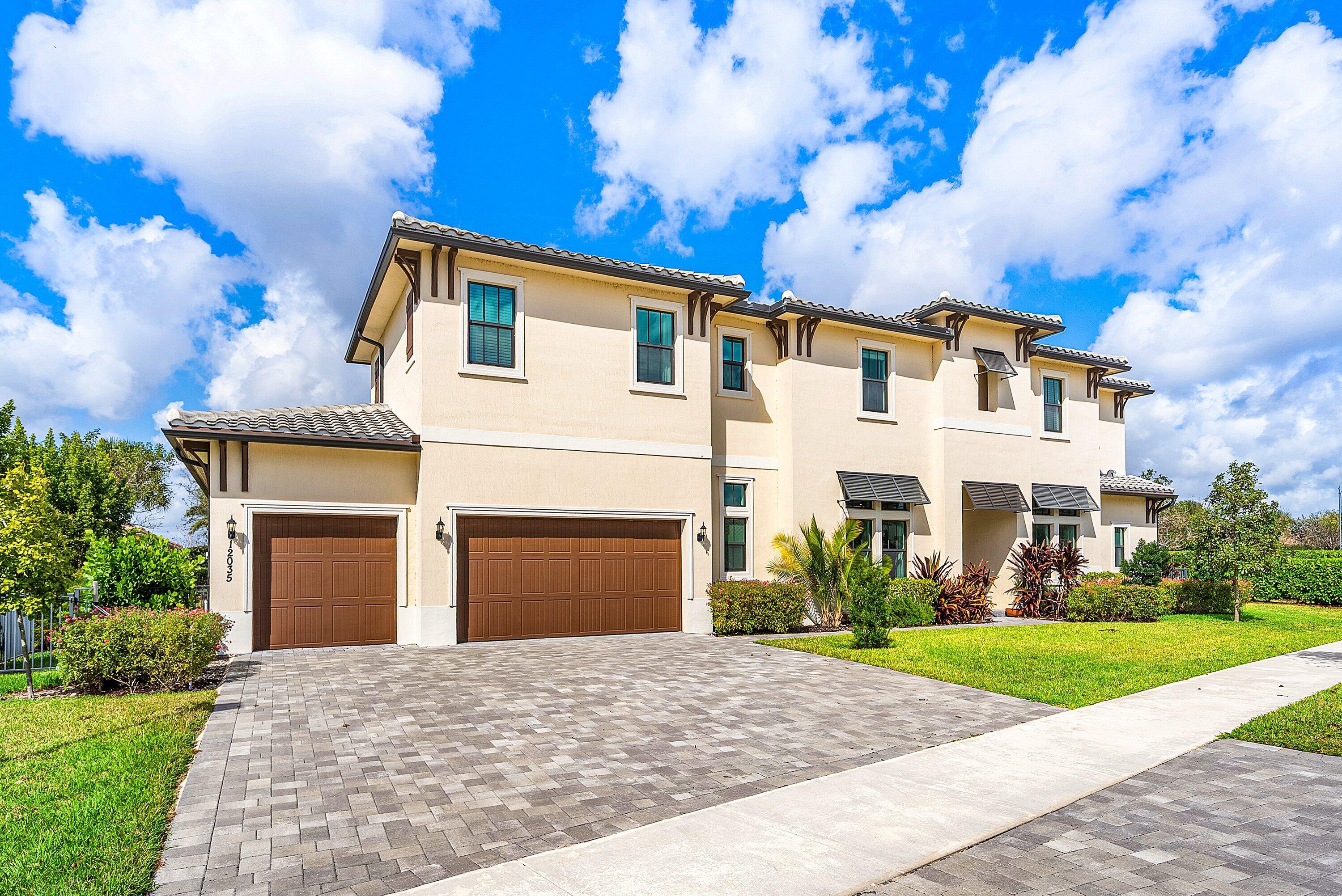 12035 N Baypoint Cir