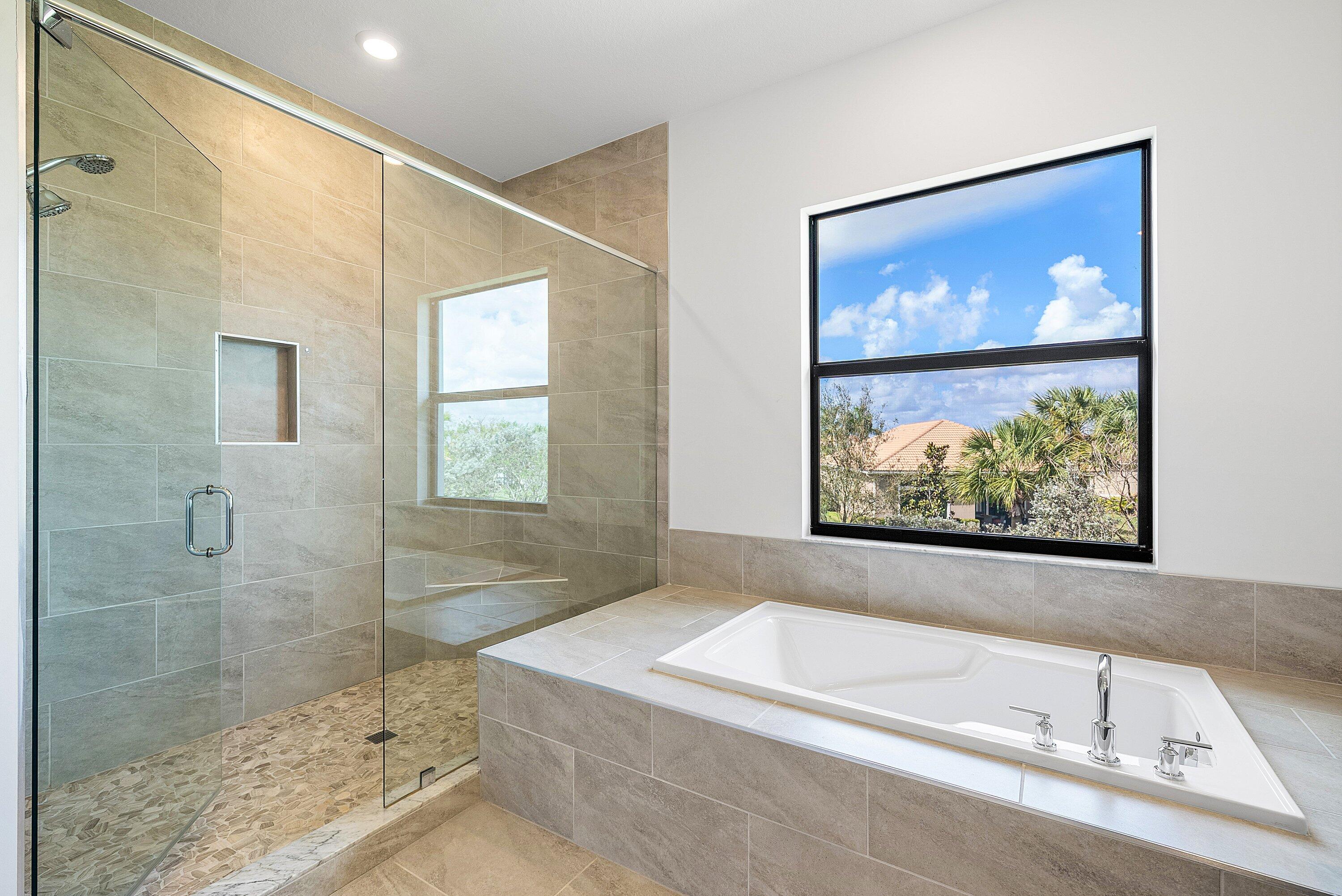 12035 N Baypoint Cir