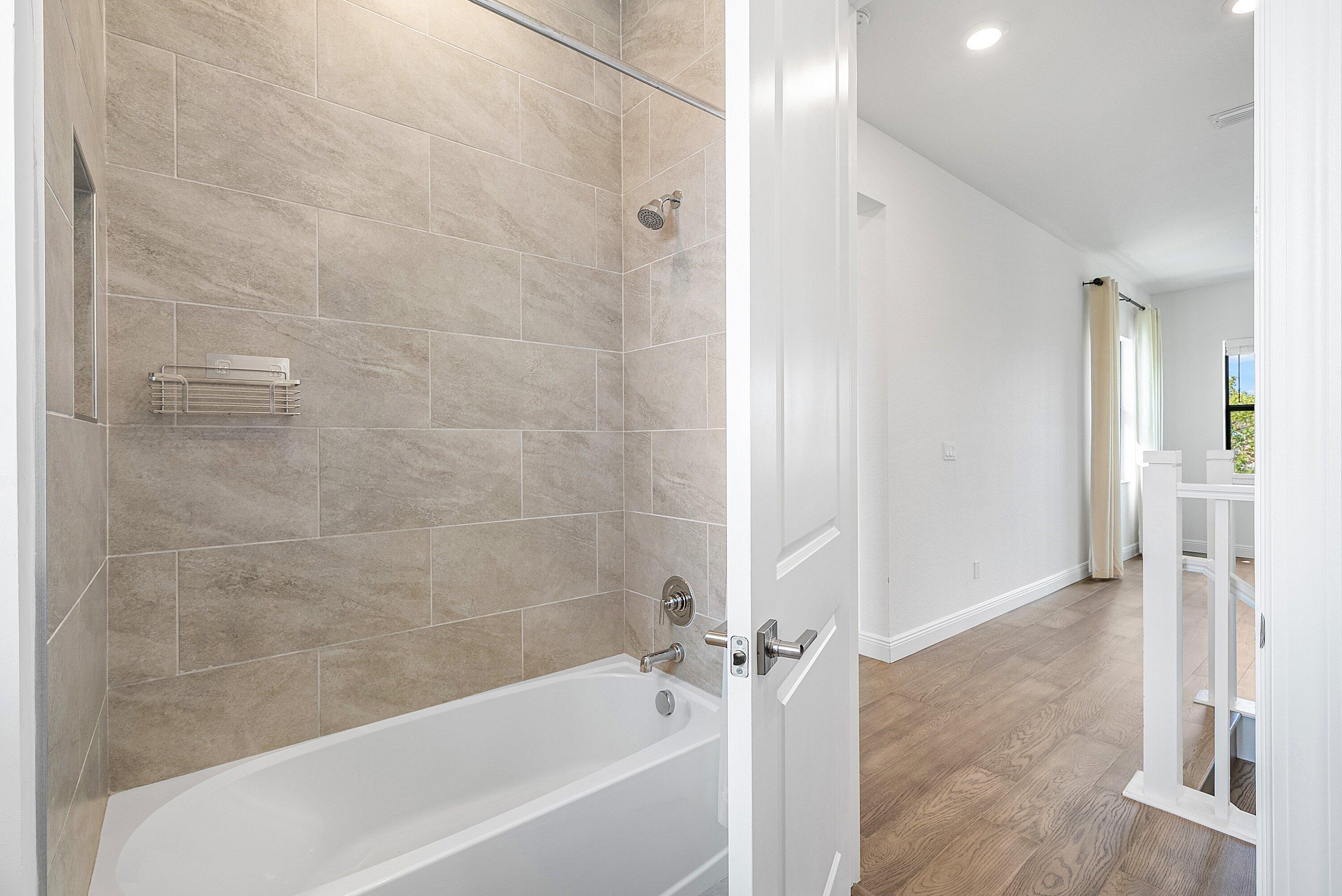 12035 N Baypoint Cir