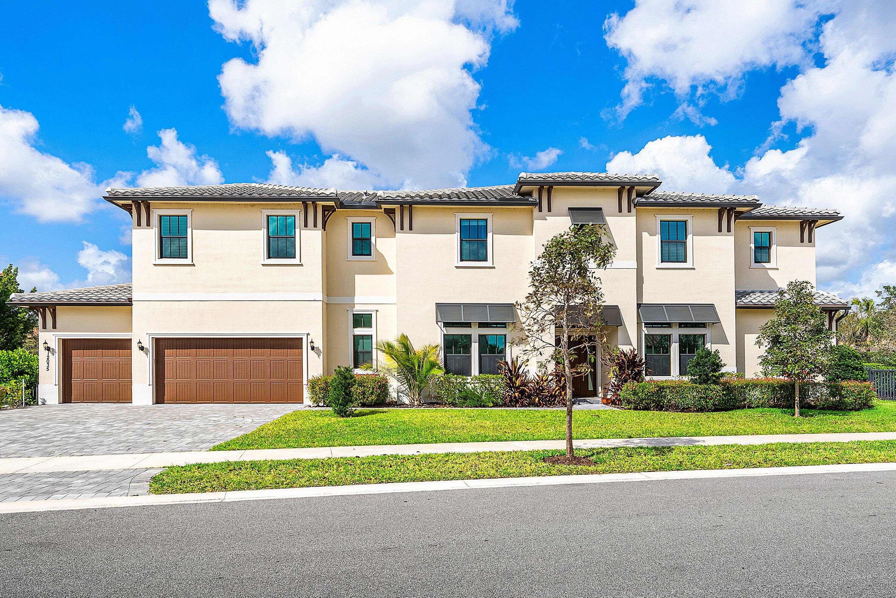 12035 N Baypoint Cir