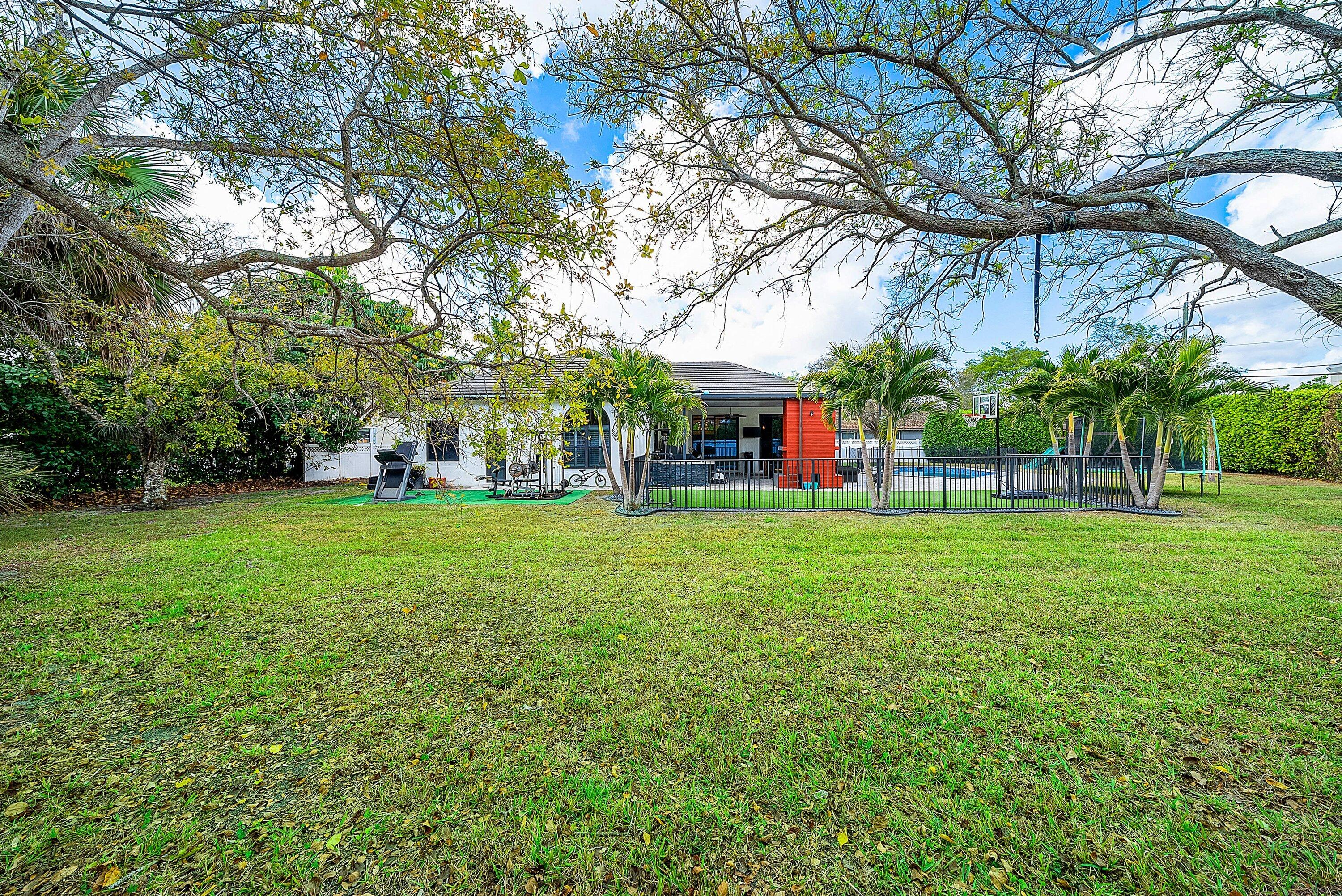 4447 NW 82nd Avenue