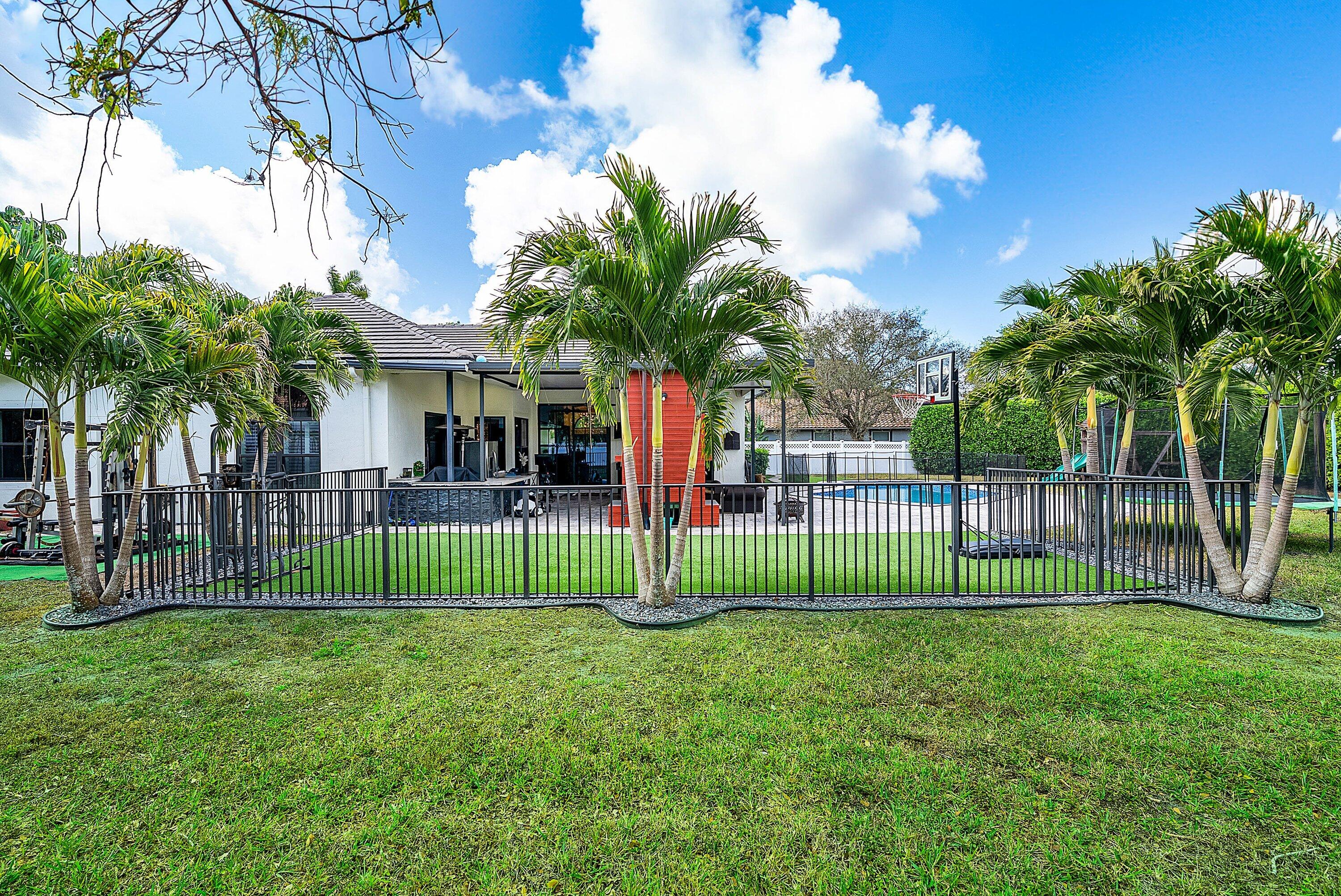 4447 NW 82nd Avenue