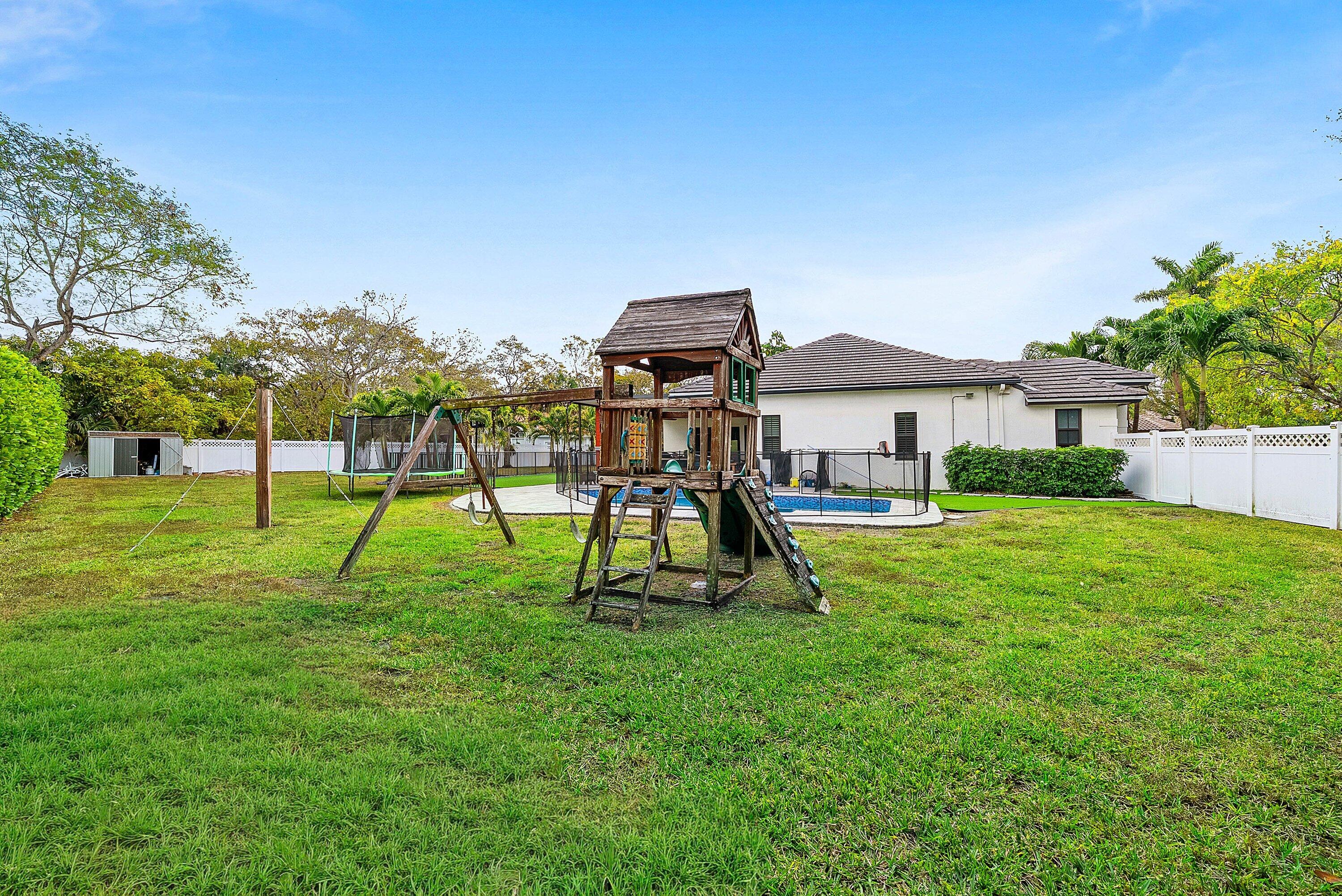 4447 NW 82nd Avenue