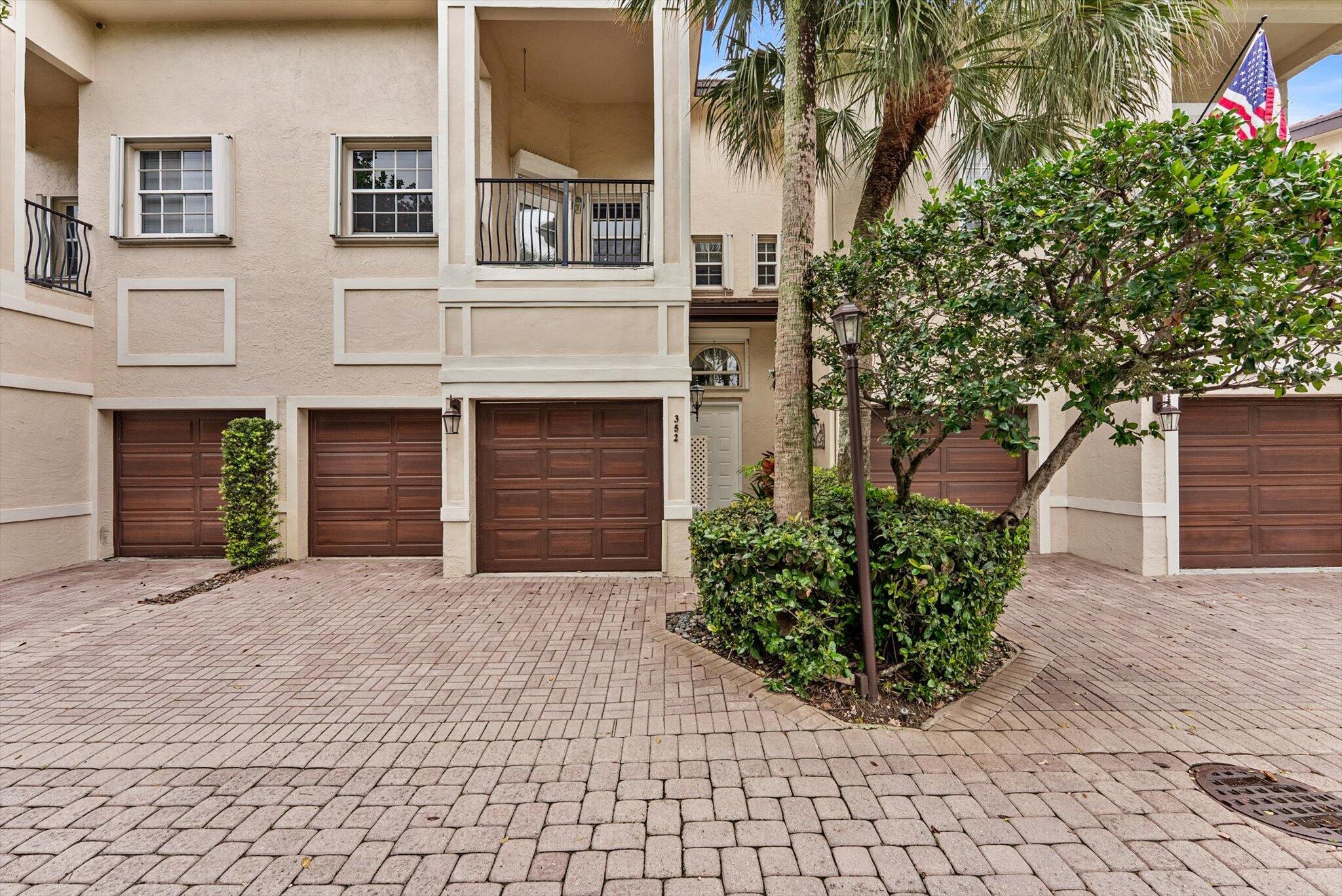 352 NE 7th Avenue
