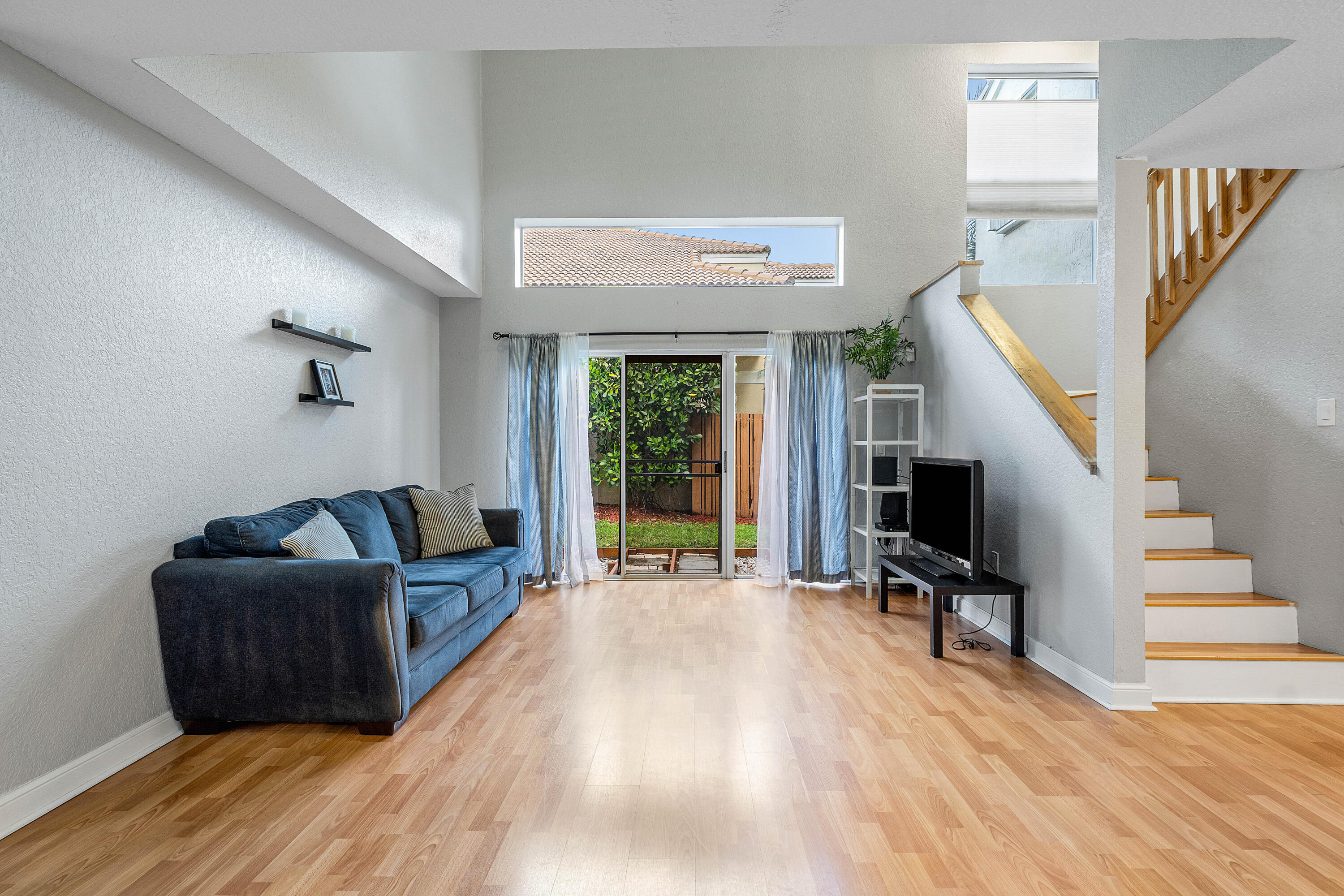 7665 NW 61st Terrace