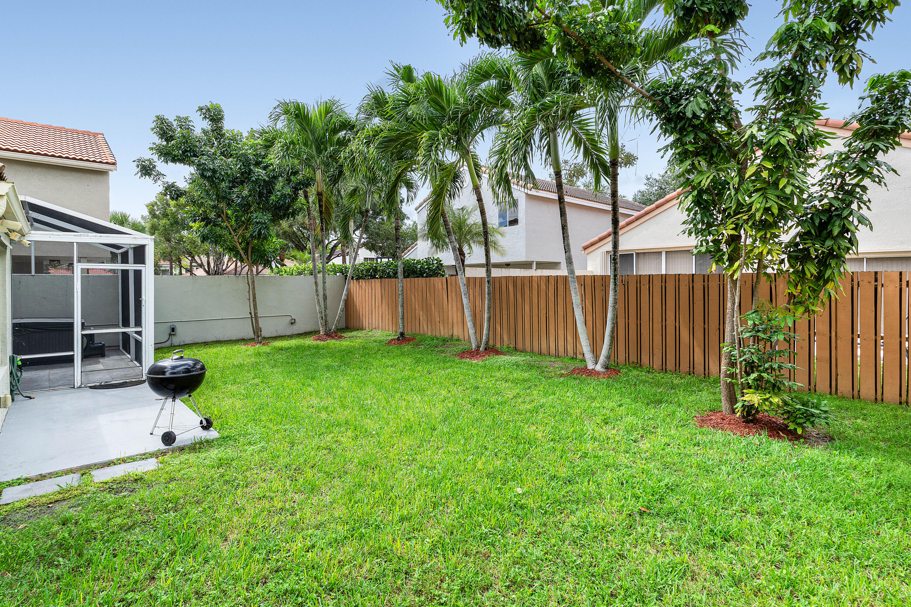 7665 NW 61st Terrace