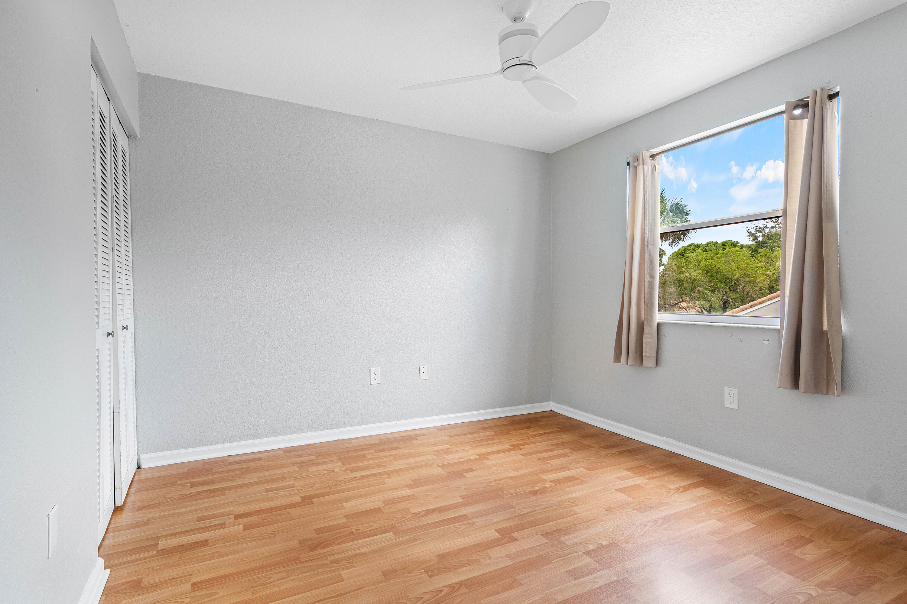 7665 NW 61st Terrace