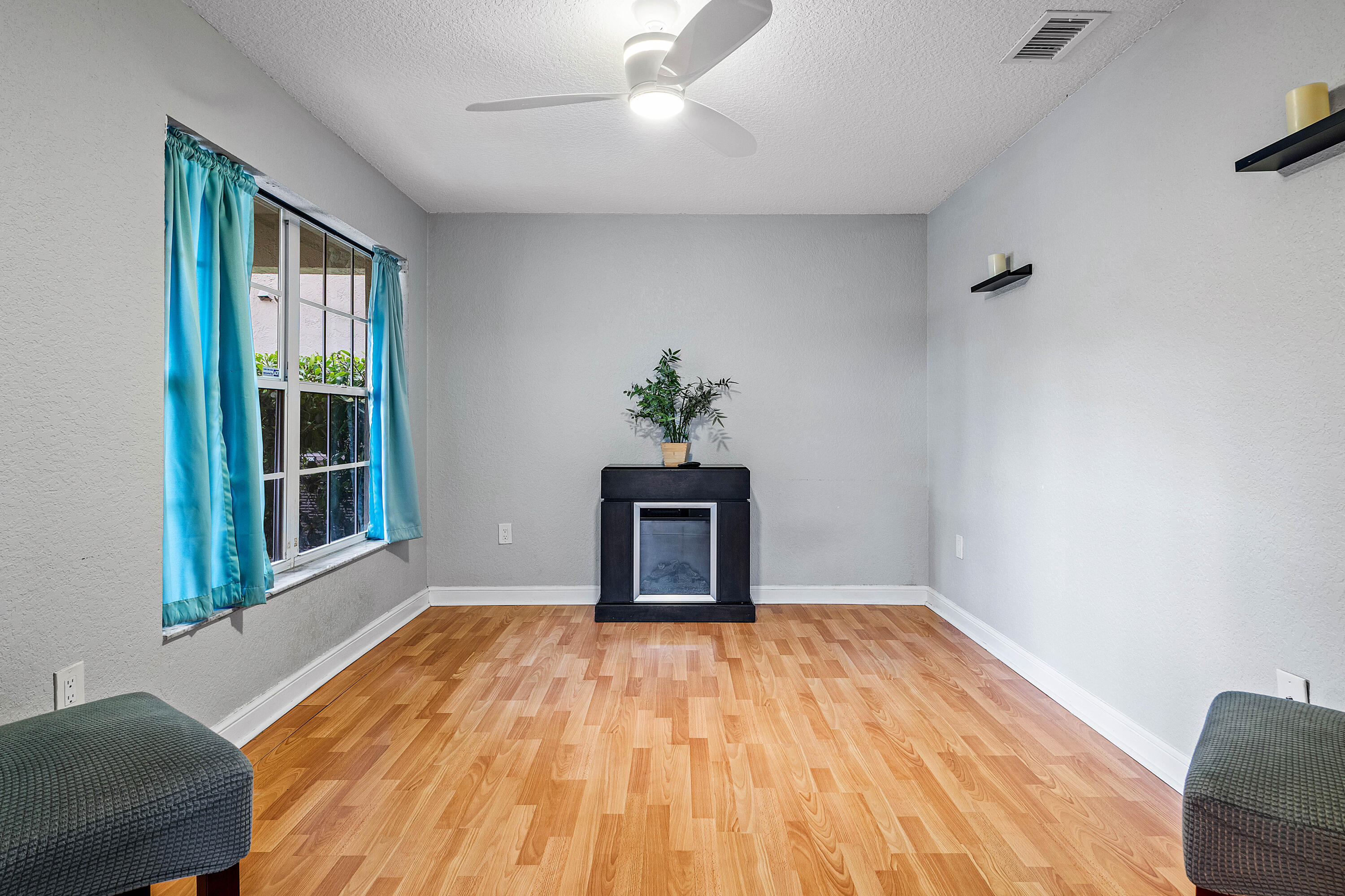 7665 NW 61st Terrace