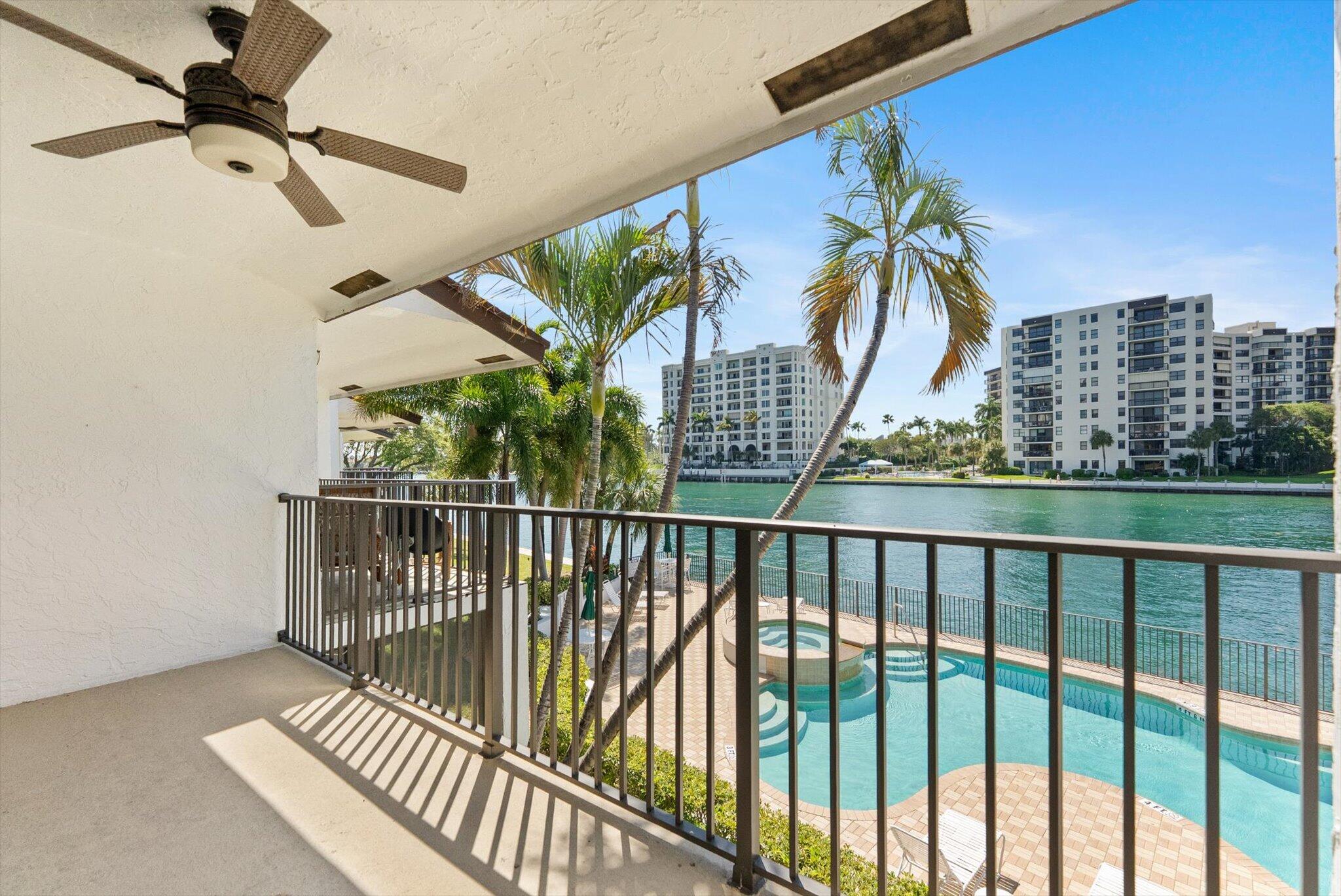 1301 N Riverside Drive 10