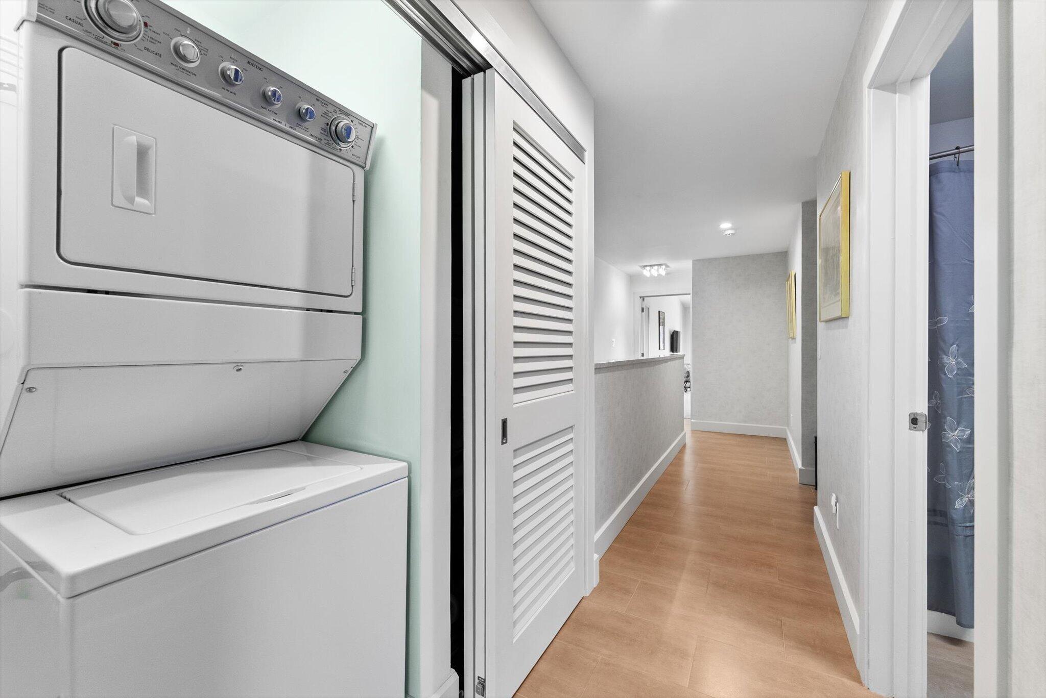 1301 N Riverside Drive 10