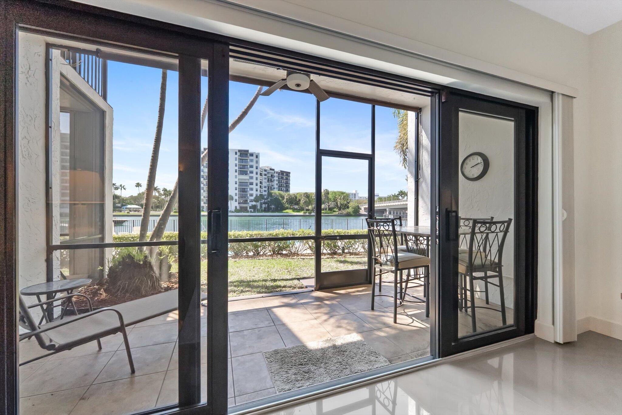 1301 N Riverside Drive 10