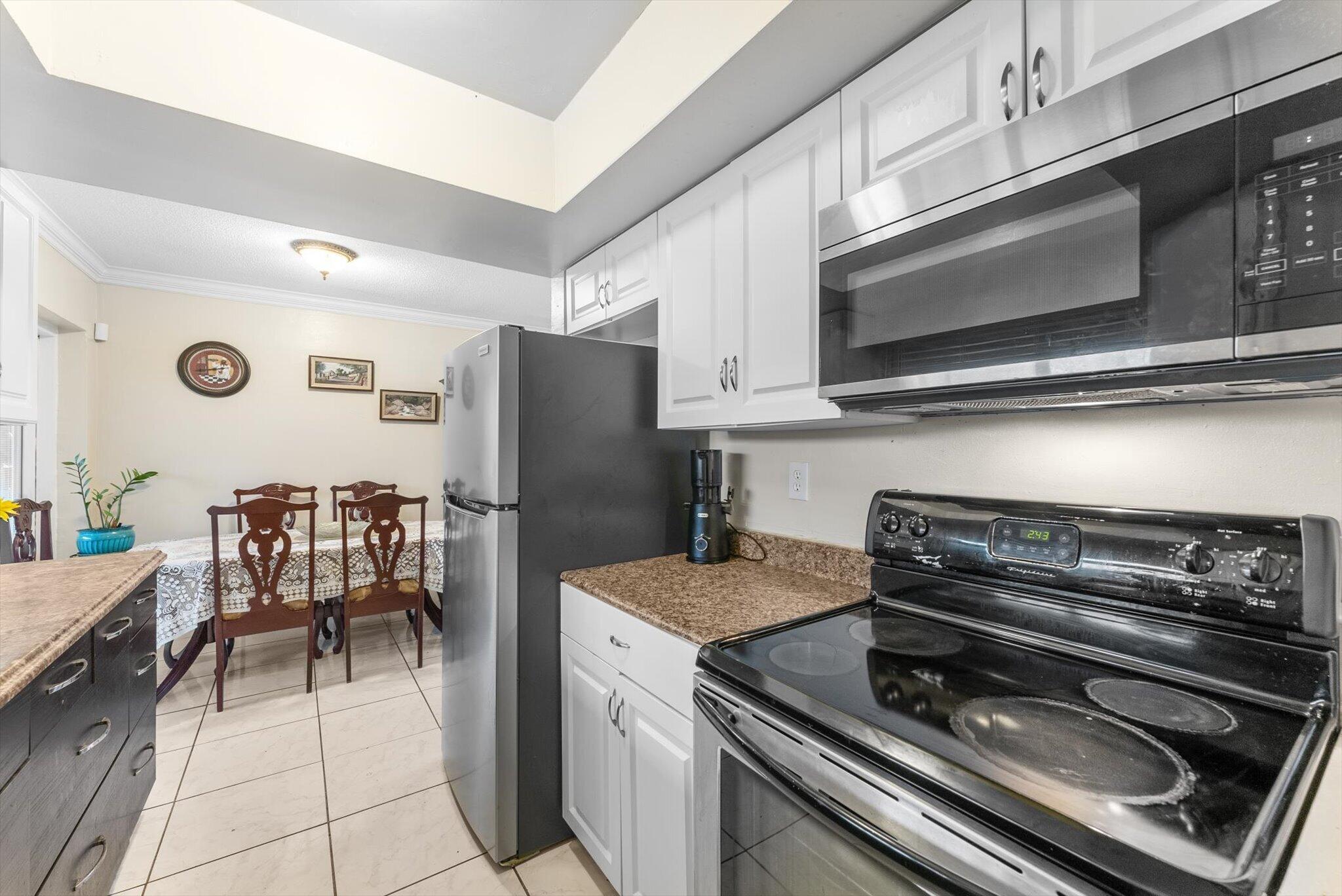5713 NW 84th Terrace
