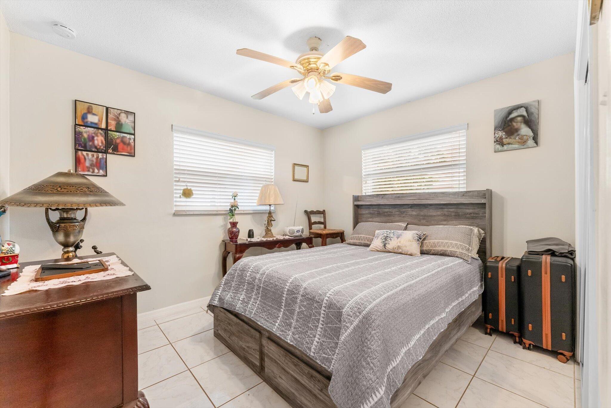 5713 NW 84th Terrace