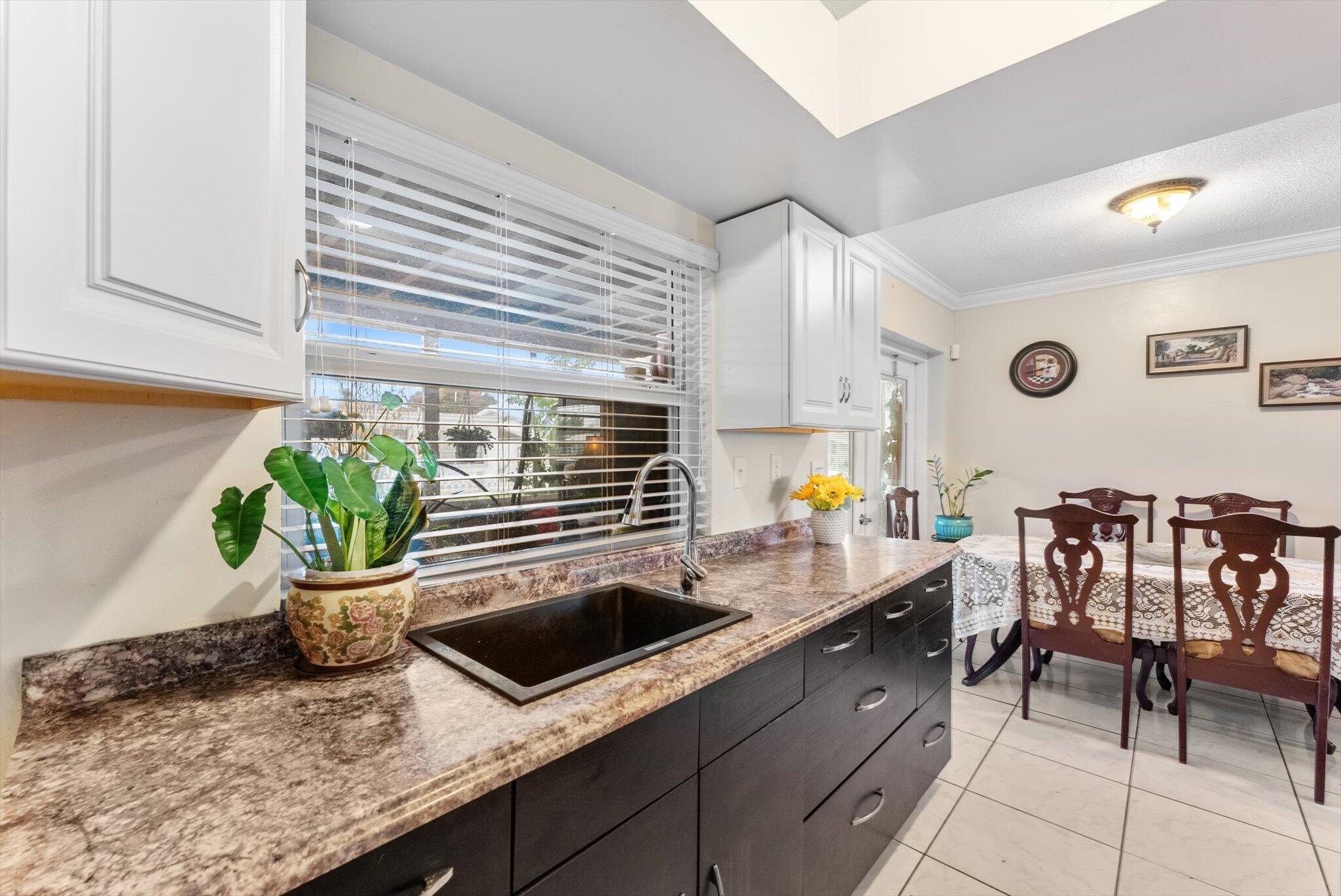 5713 NW 84th Terrace