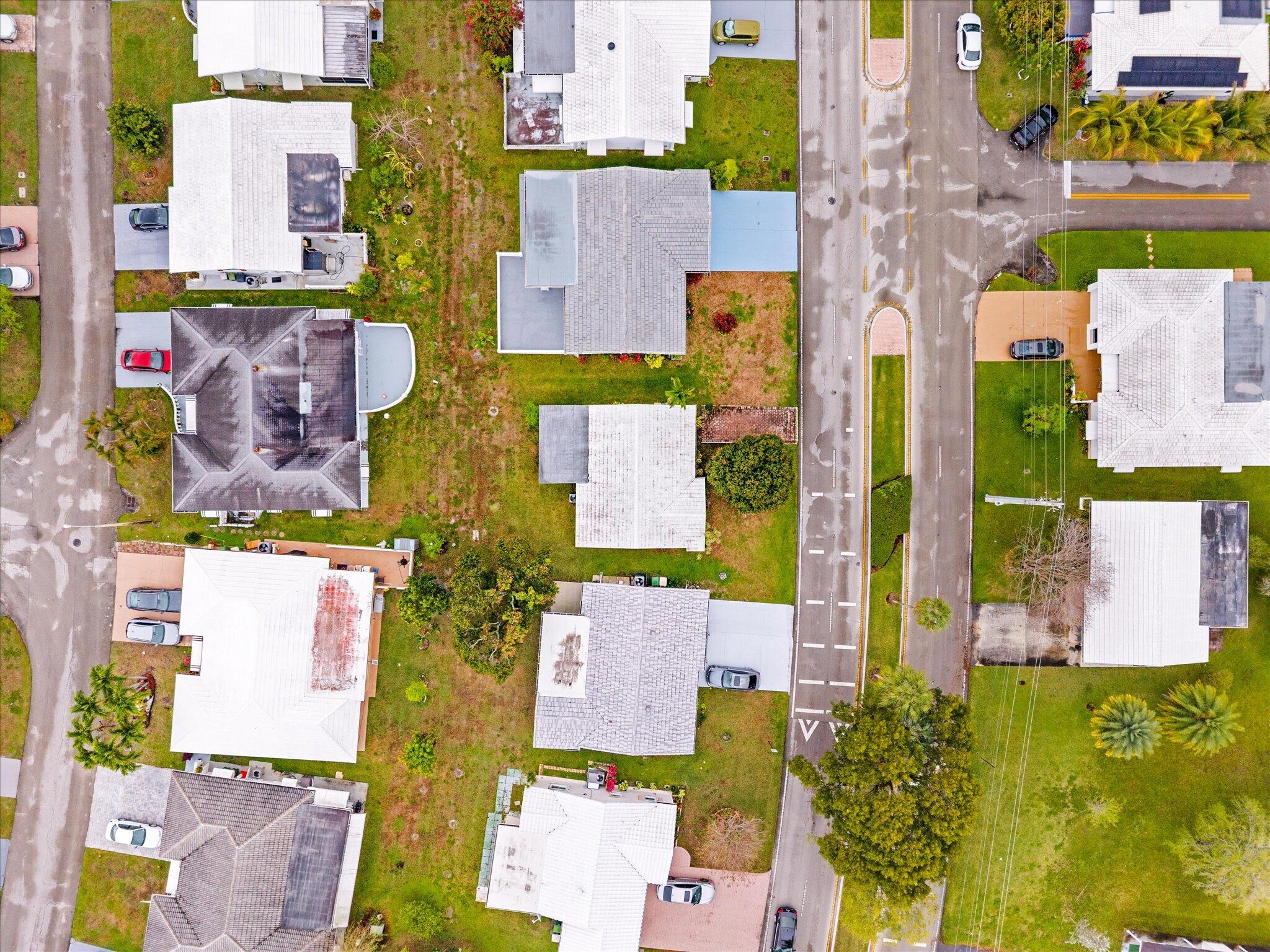 5713 NW 84th Terrace