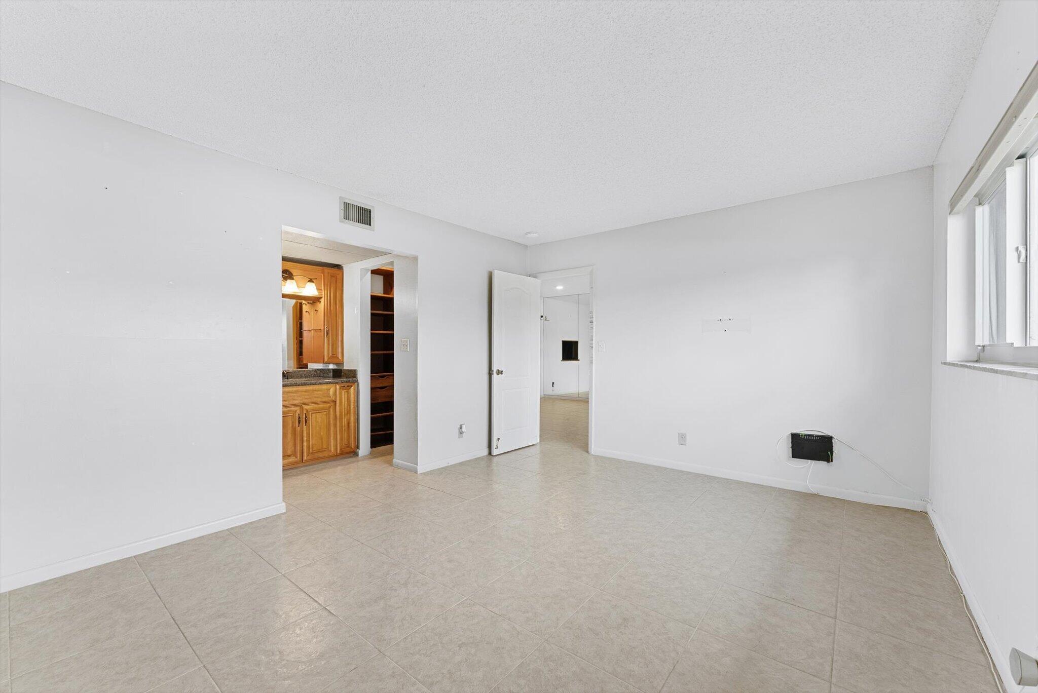 7807 Golf Cir Drive 109