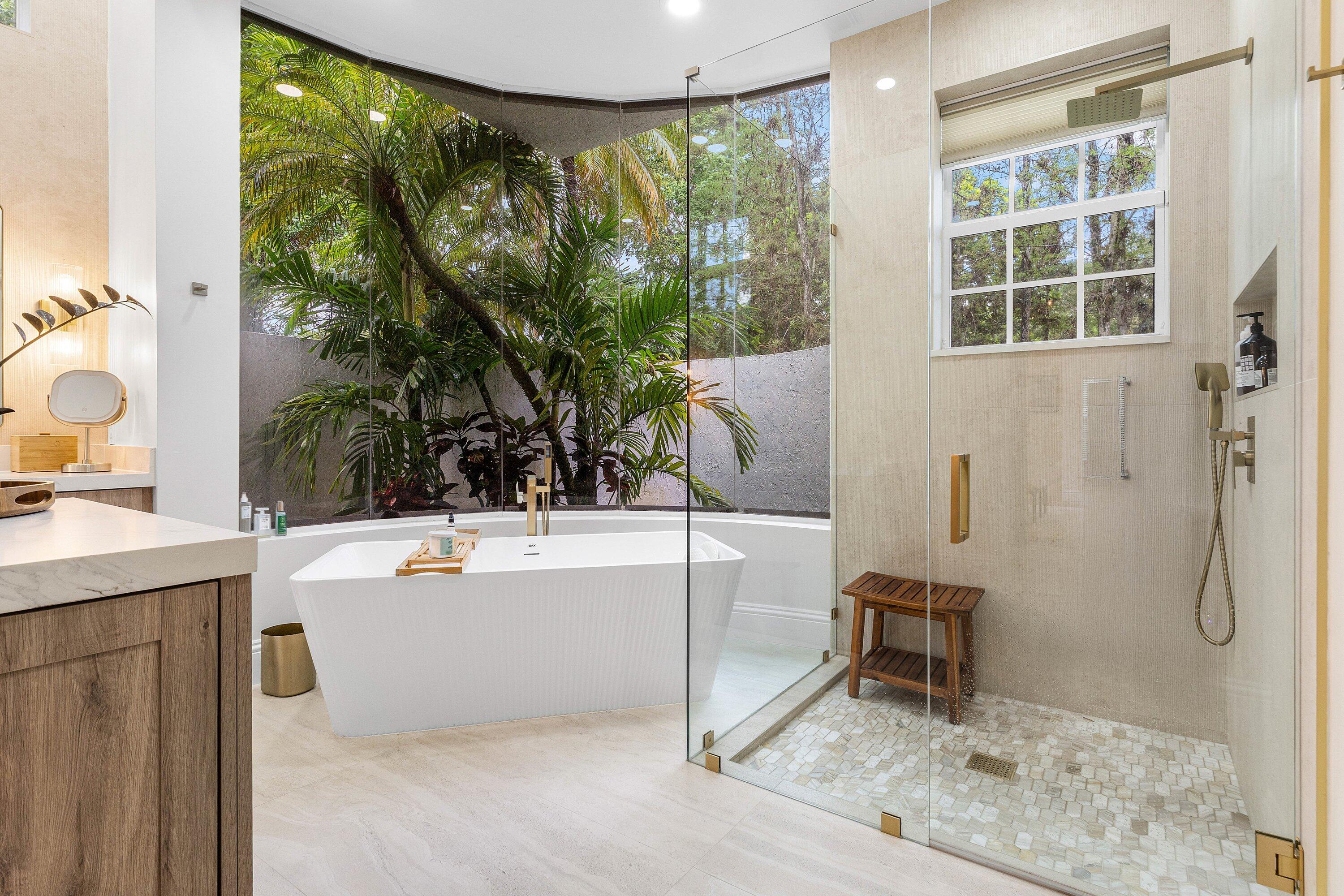 5980 NW 81st Terrace