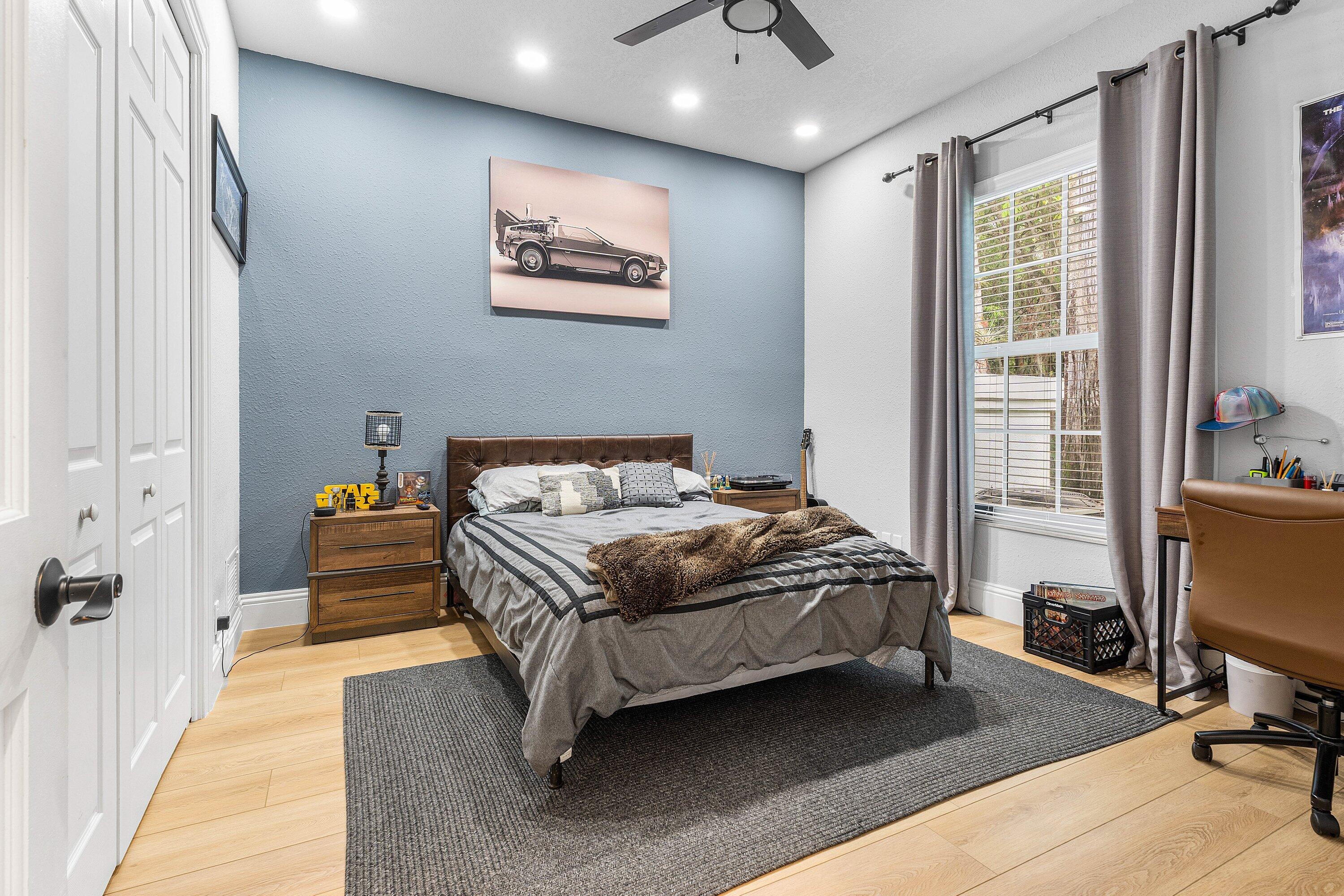 5980 NW 81st Terrace