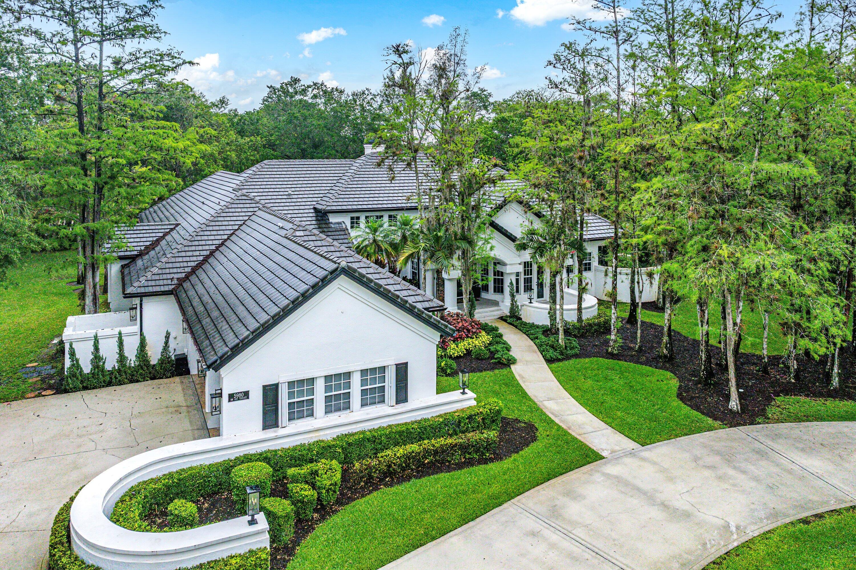 5980 NW 81st Terrace