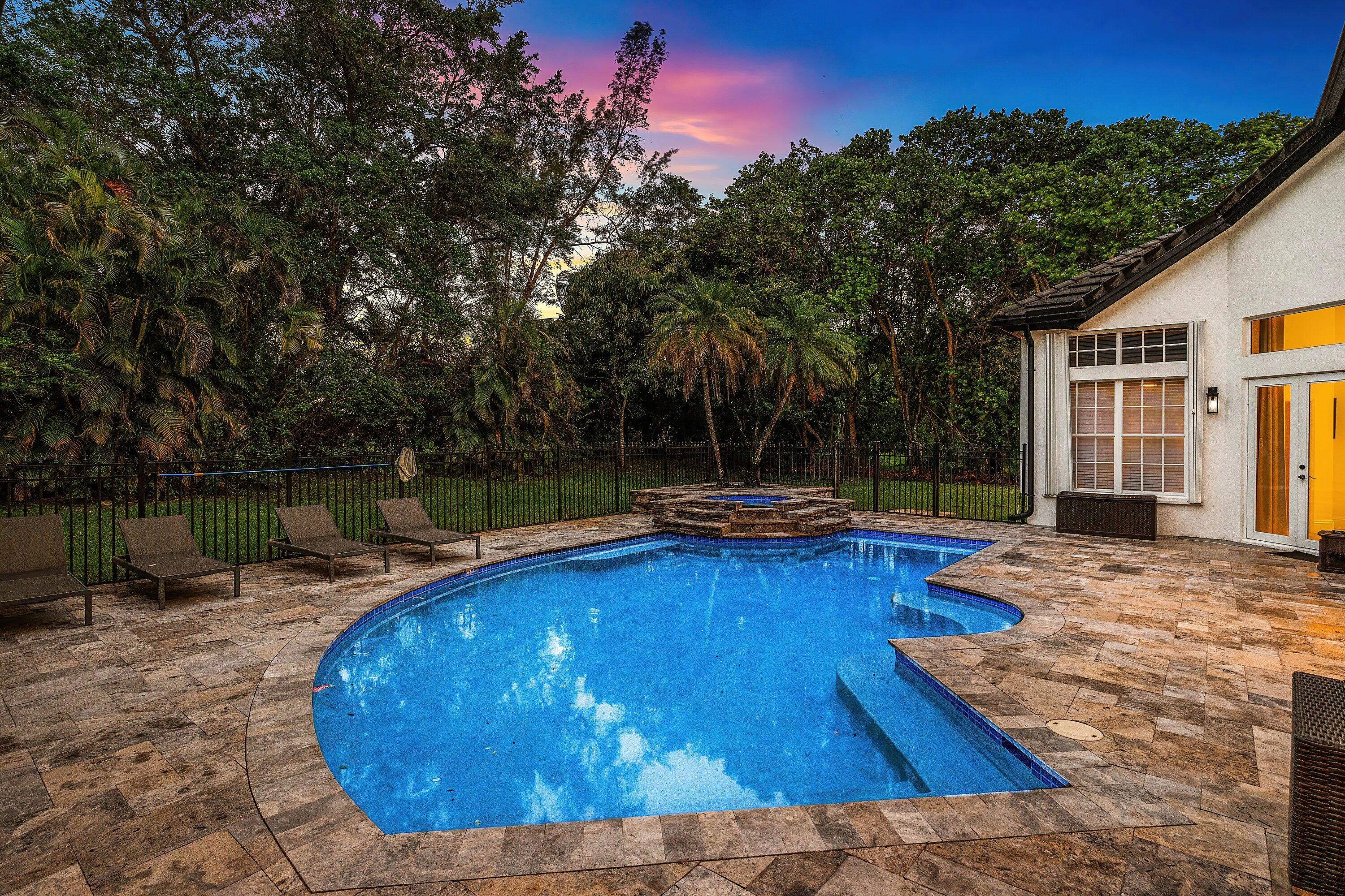 5980 NW 81st Terrace