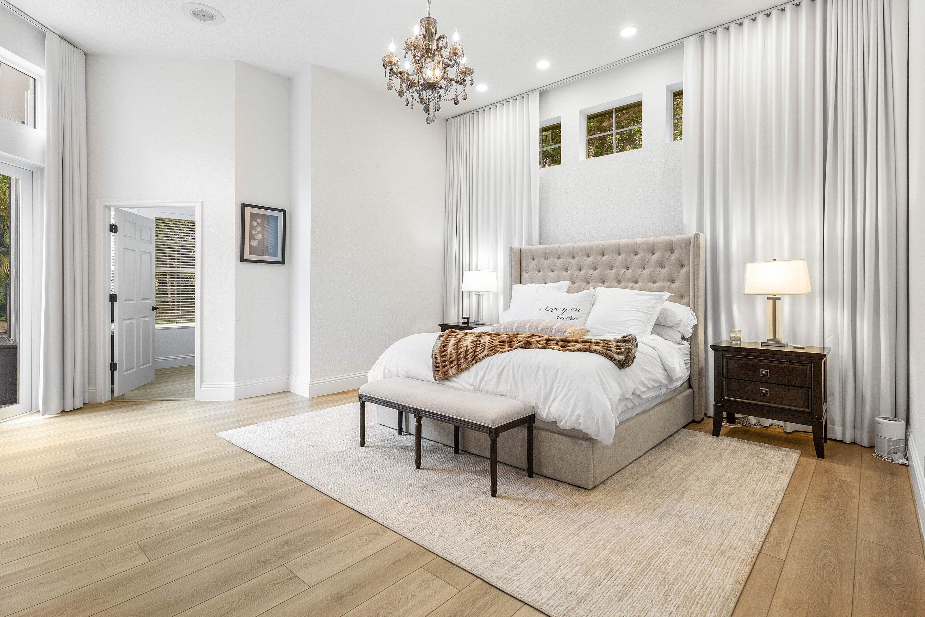 5980 NW 81st Terrace