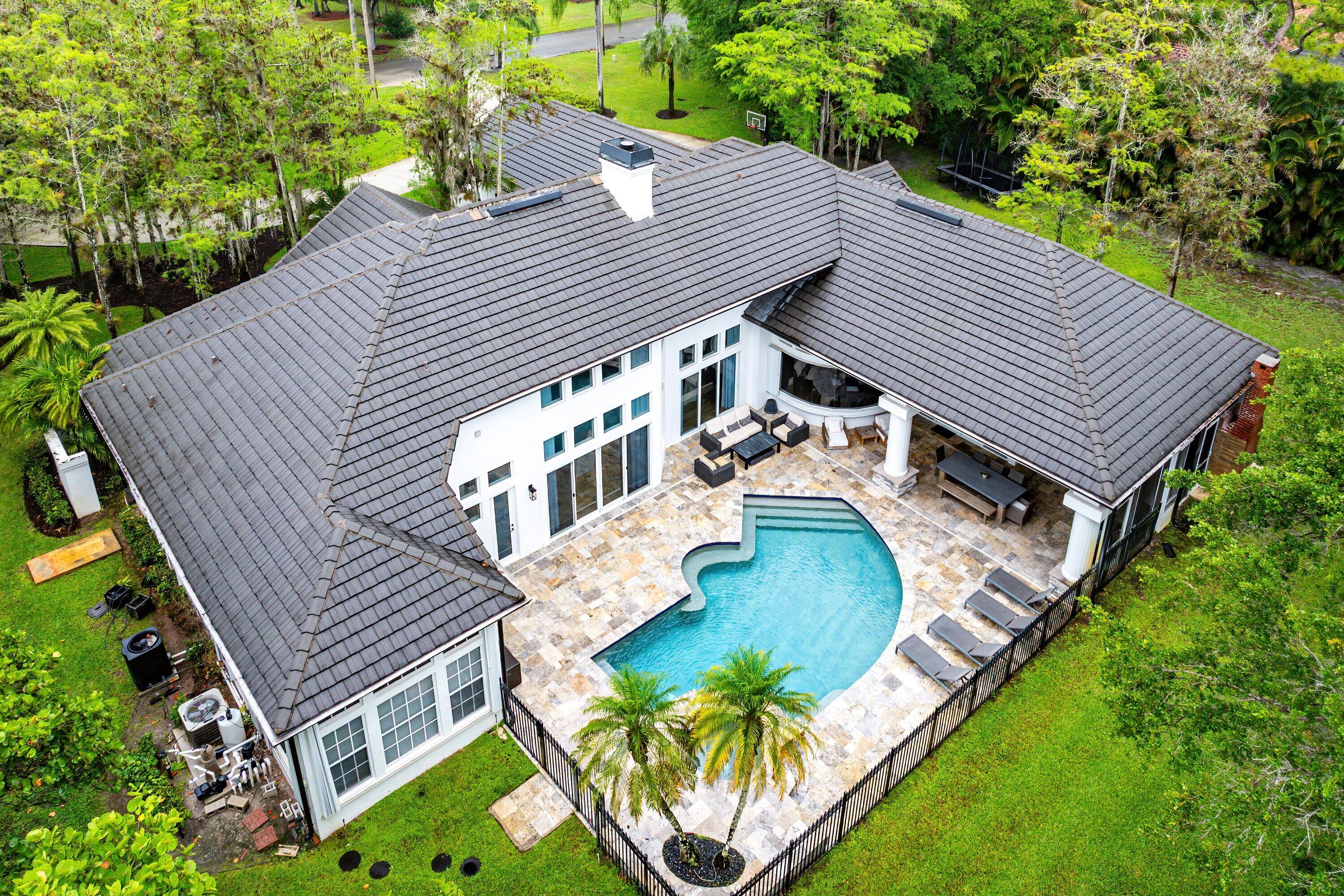 5980 NW 81st Terrace