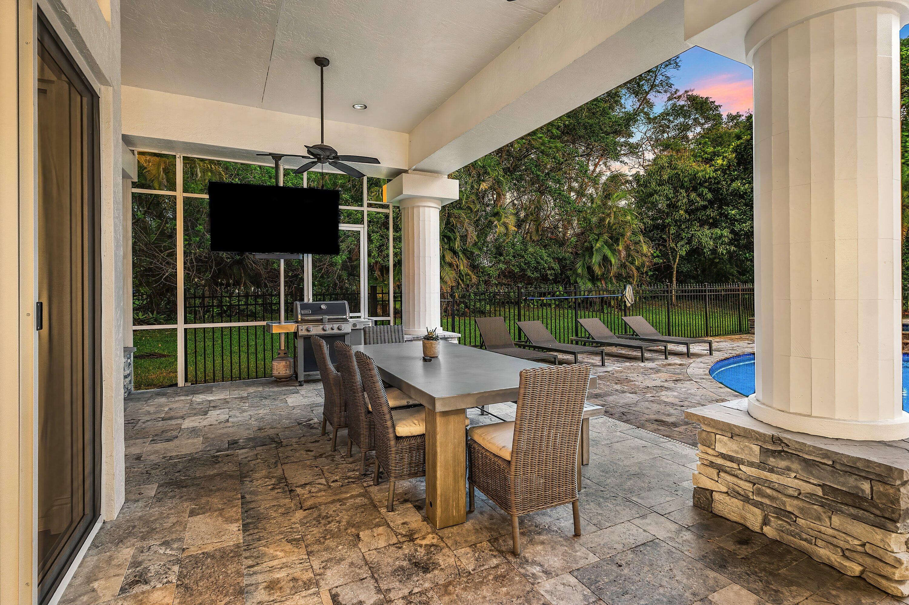 5980 NW 81st Terrace