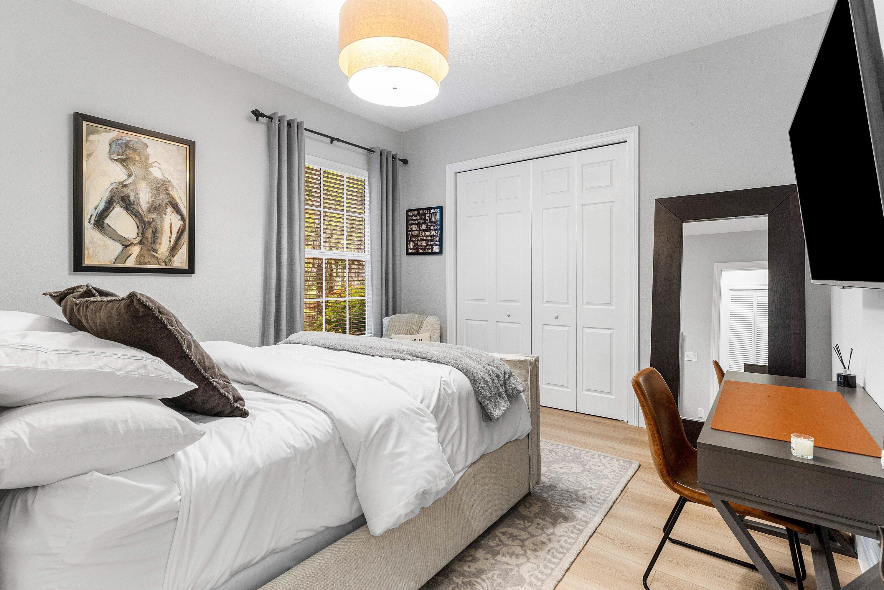 5980 NW 81st Terrace