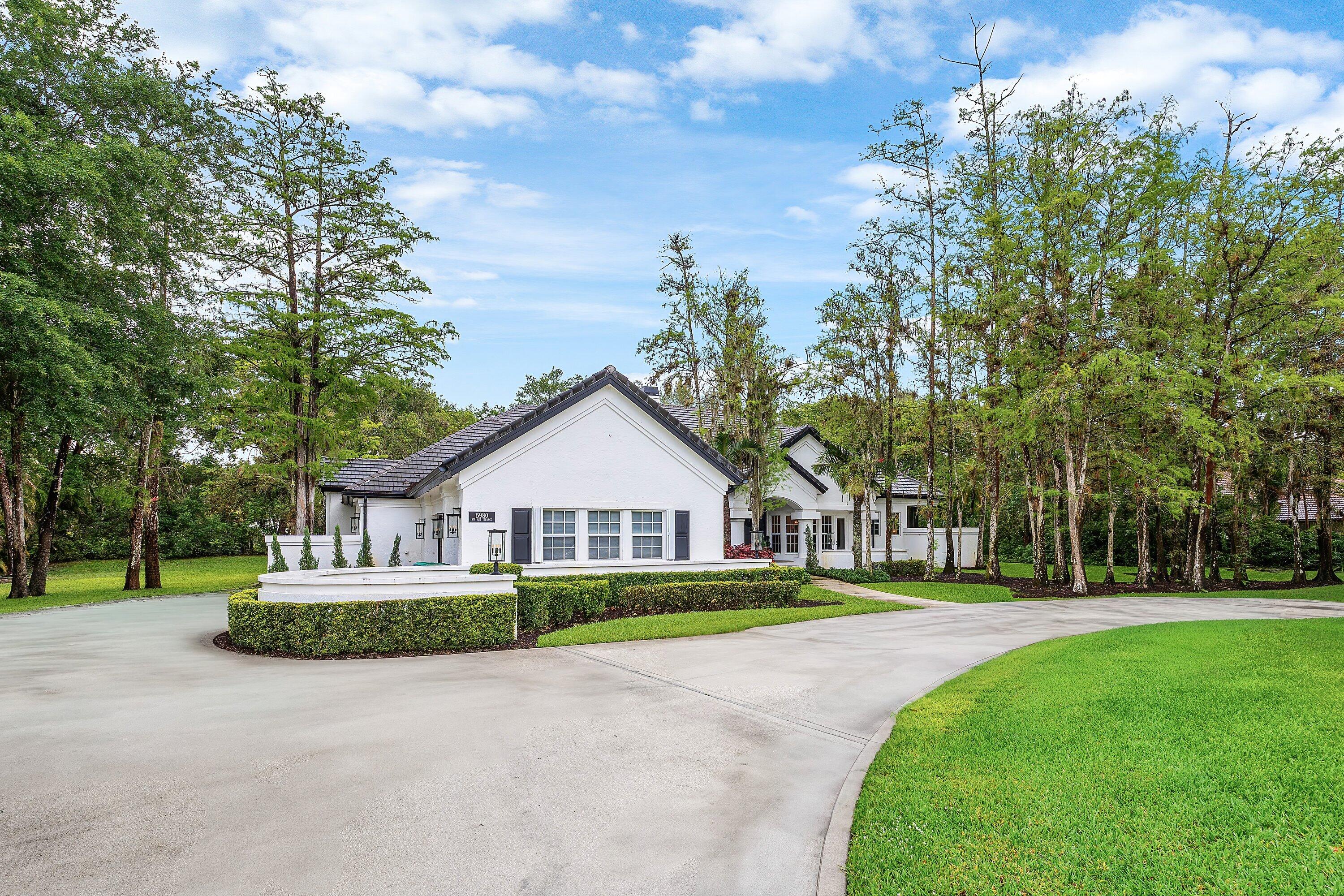 5980 NW 81st Terrace