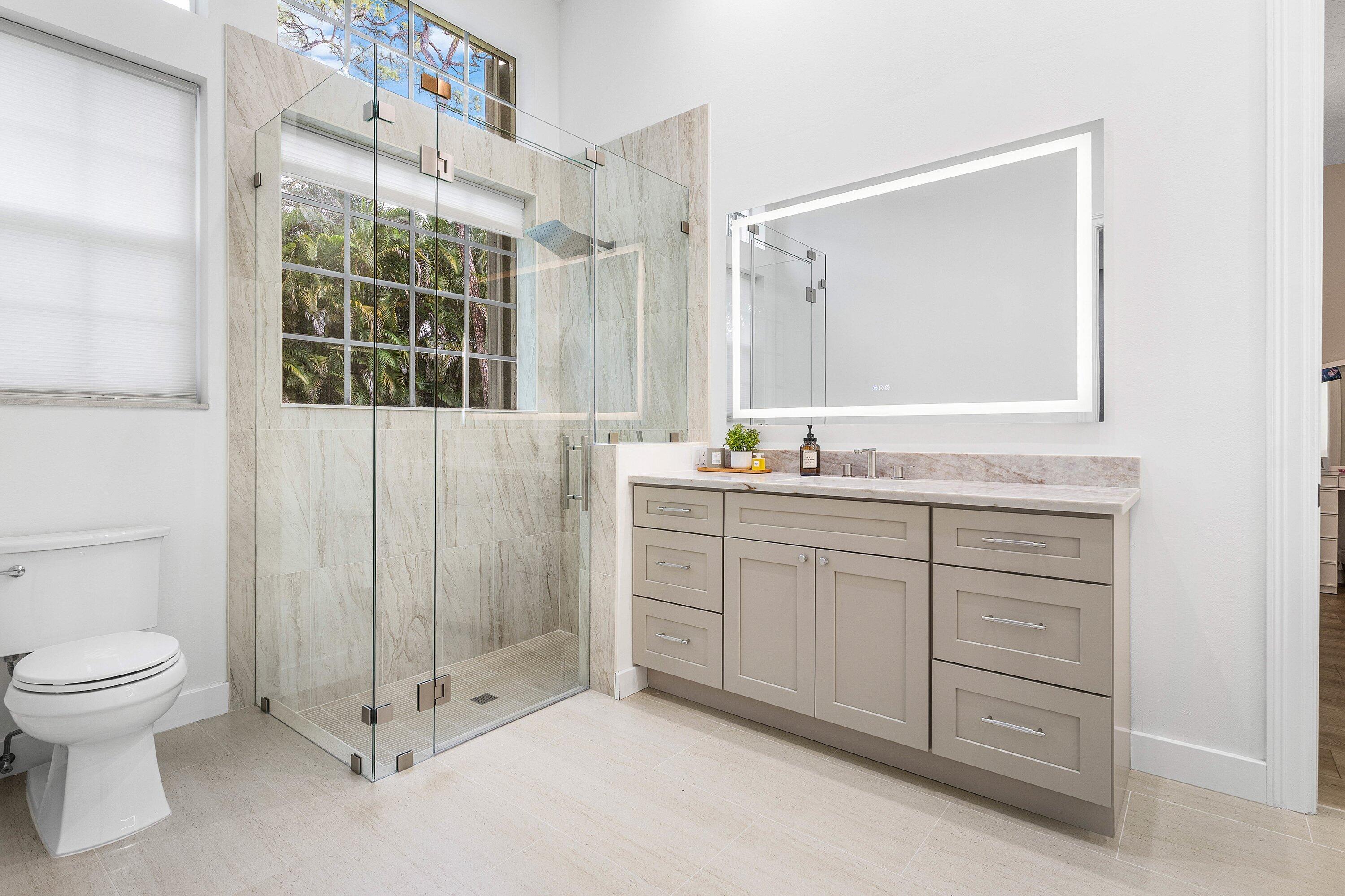 5980 NW 81st Terrace