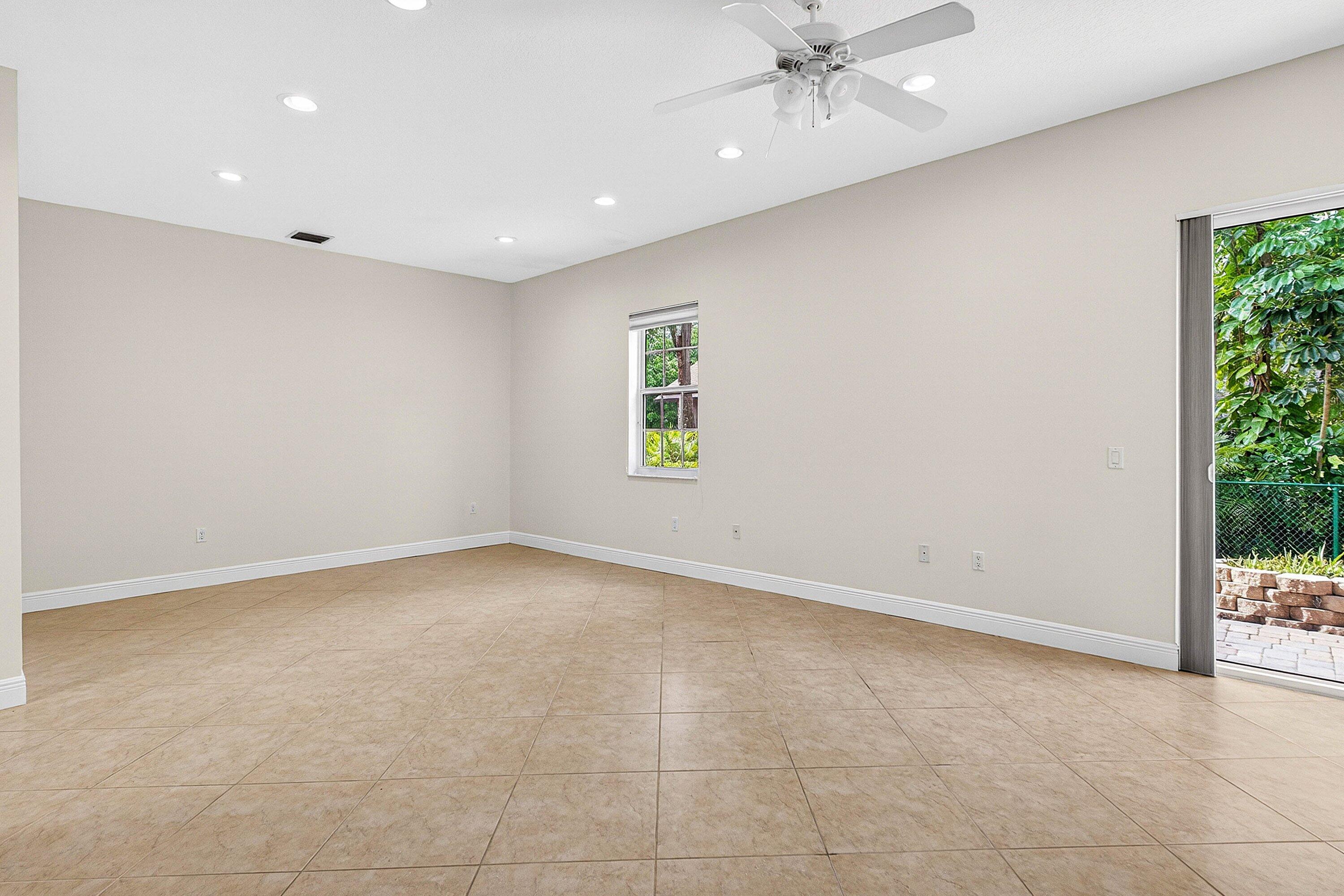 6071 NW 69th Way