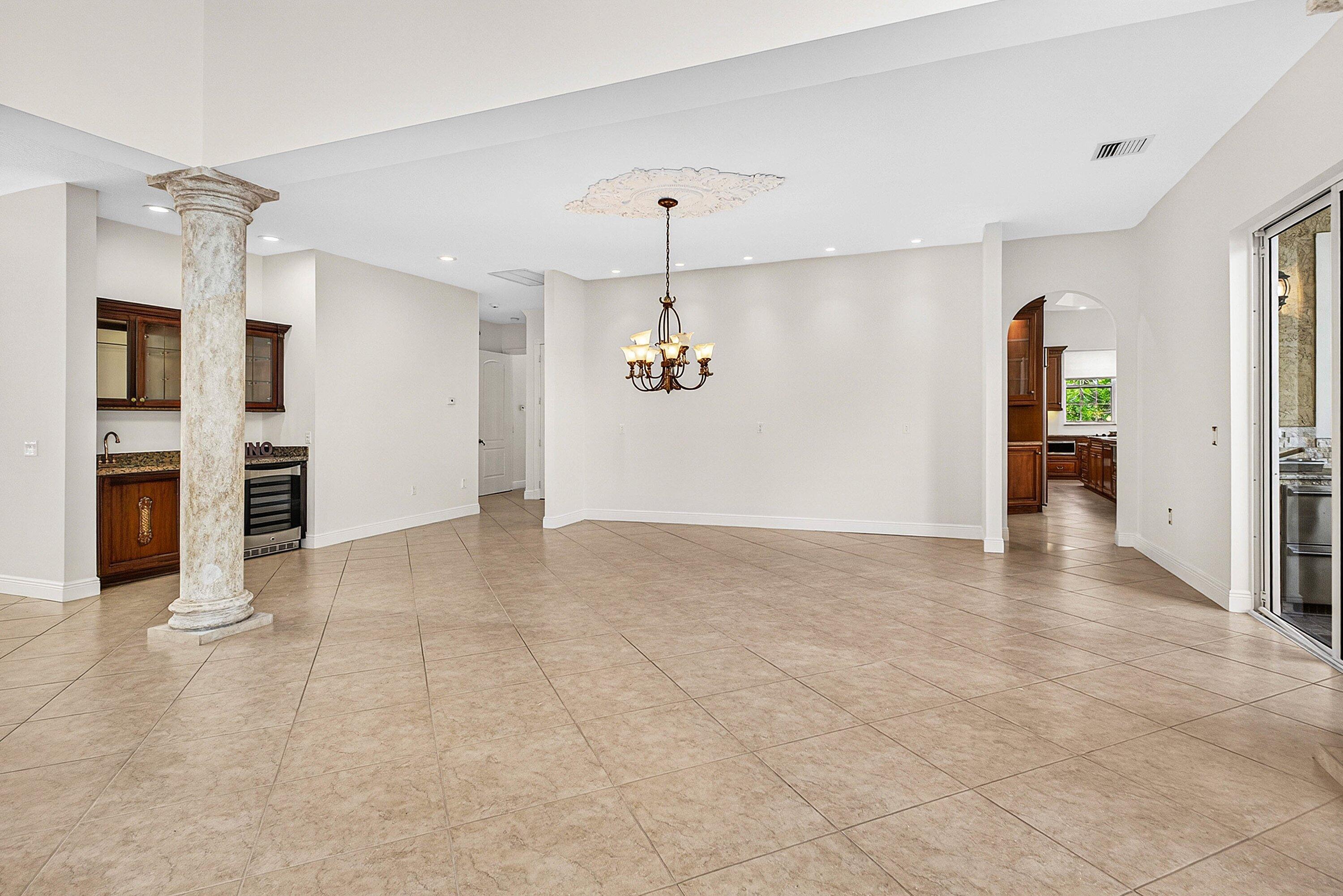 6071 NW 69th Way