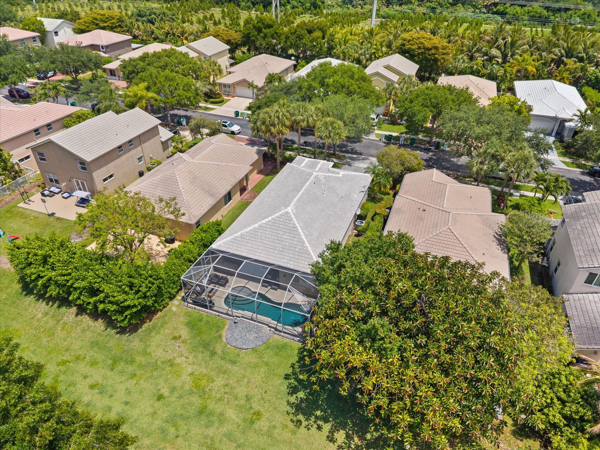 7653 NW 70th Avenue