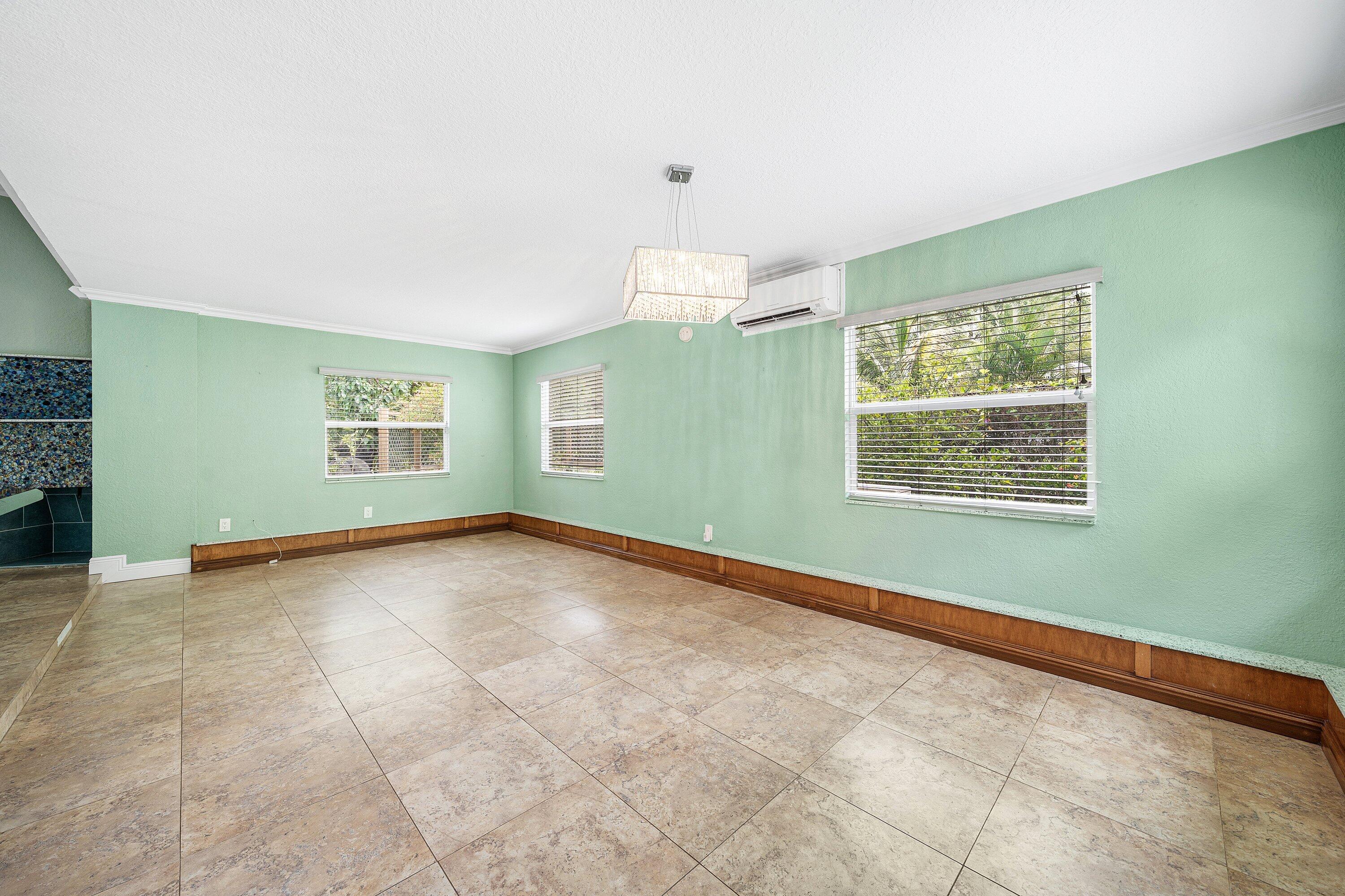 2873 Riverland Road