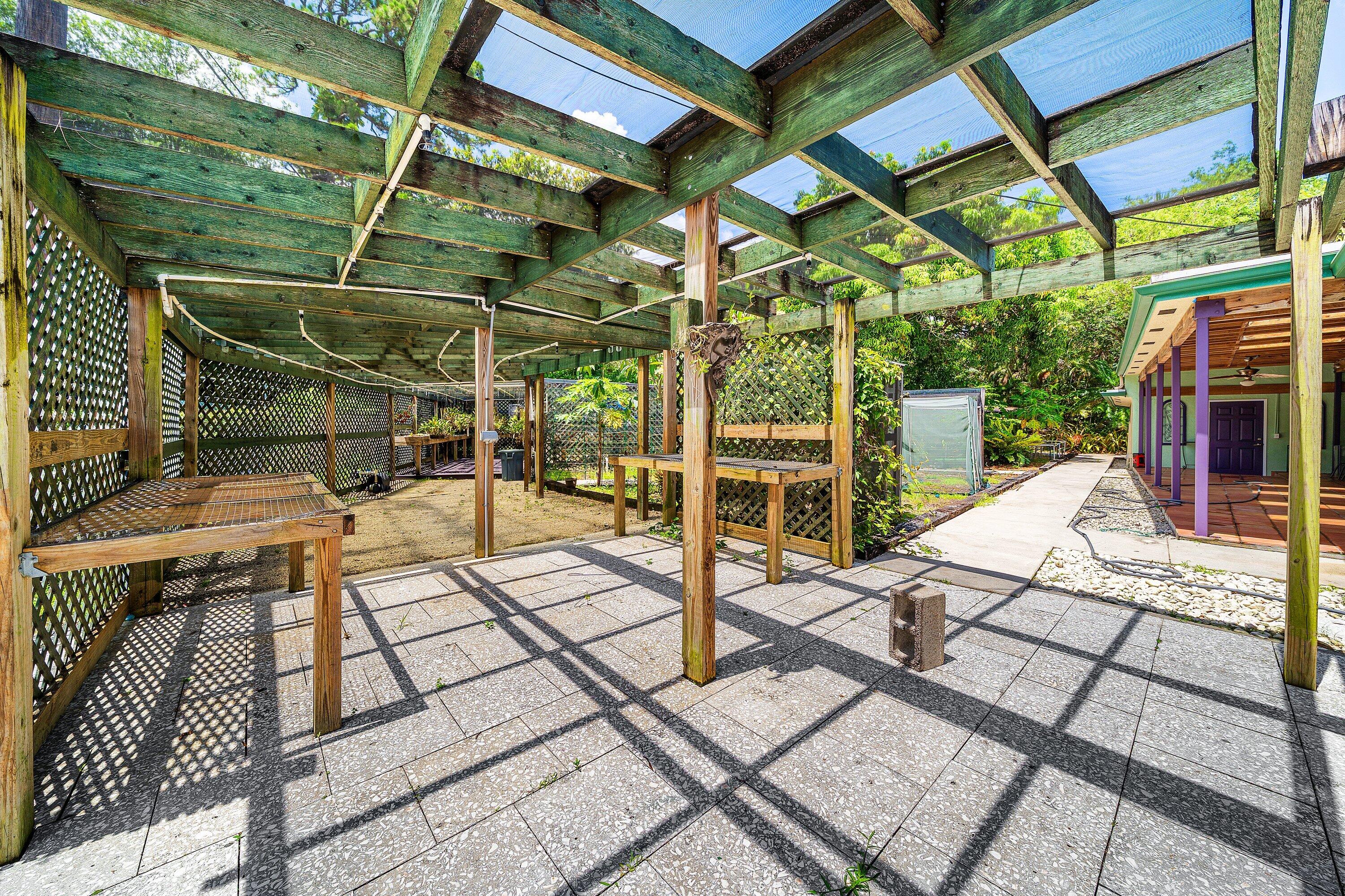2873 Riverland Road
