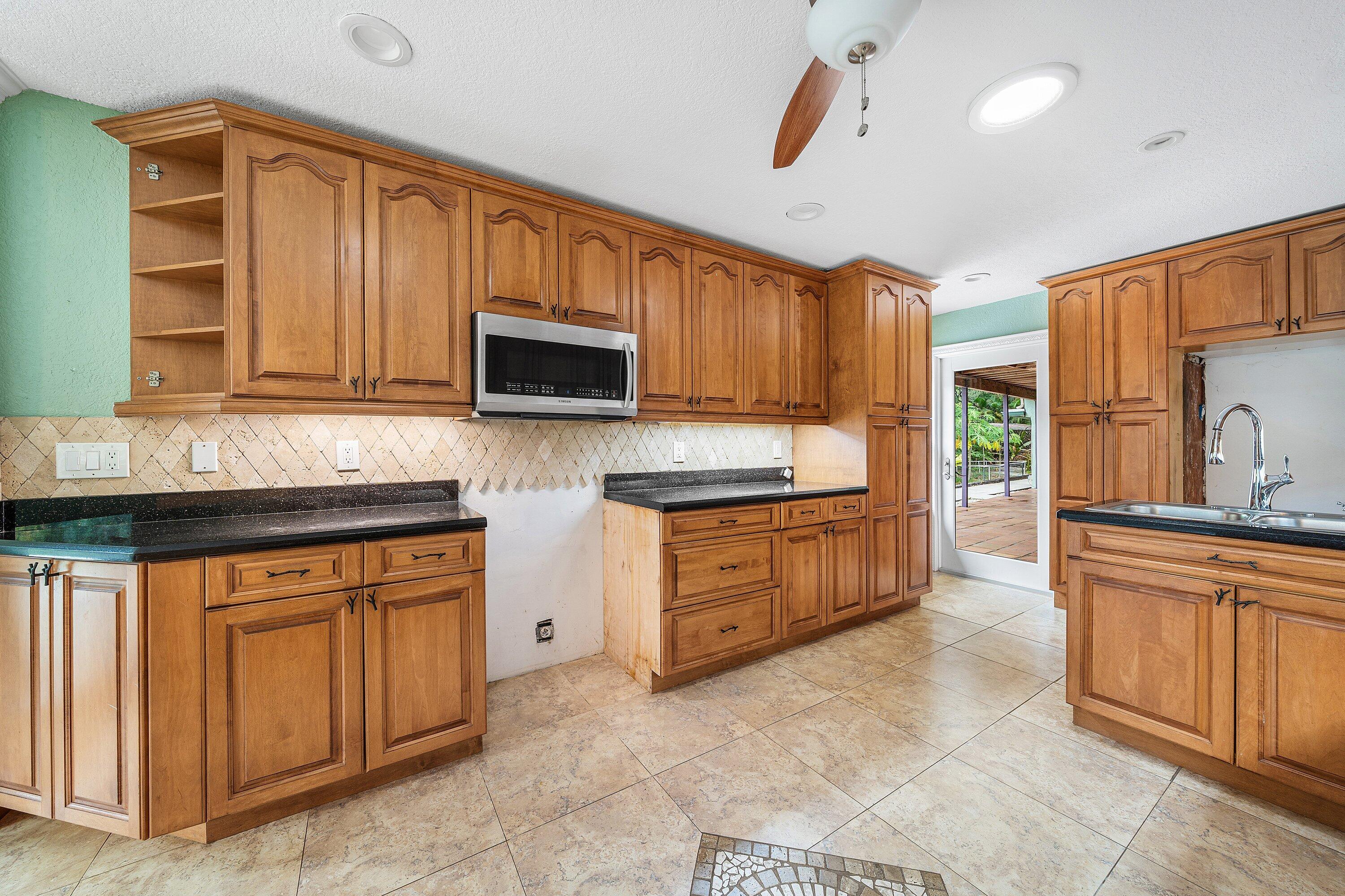 2873 Riverland Road