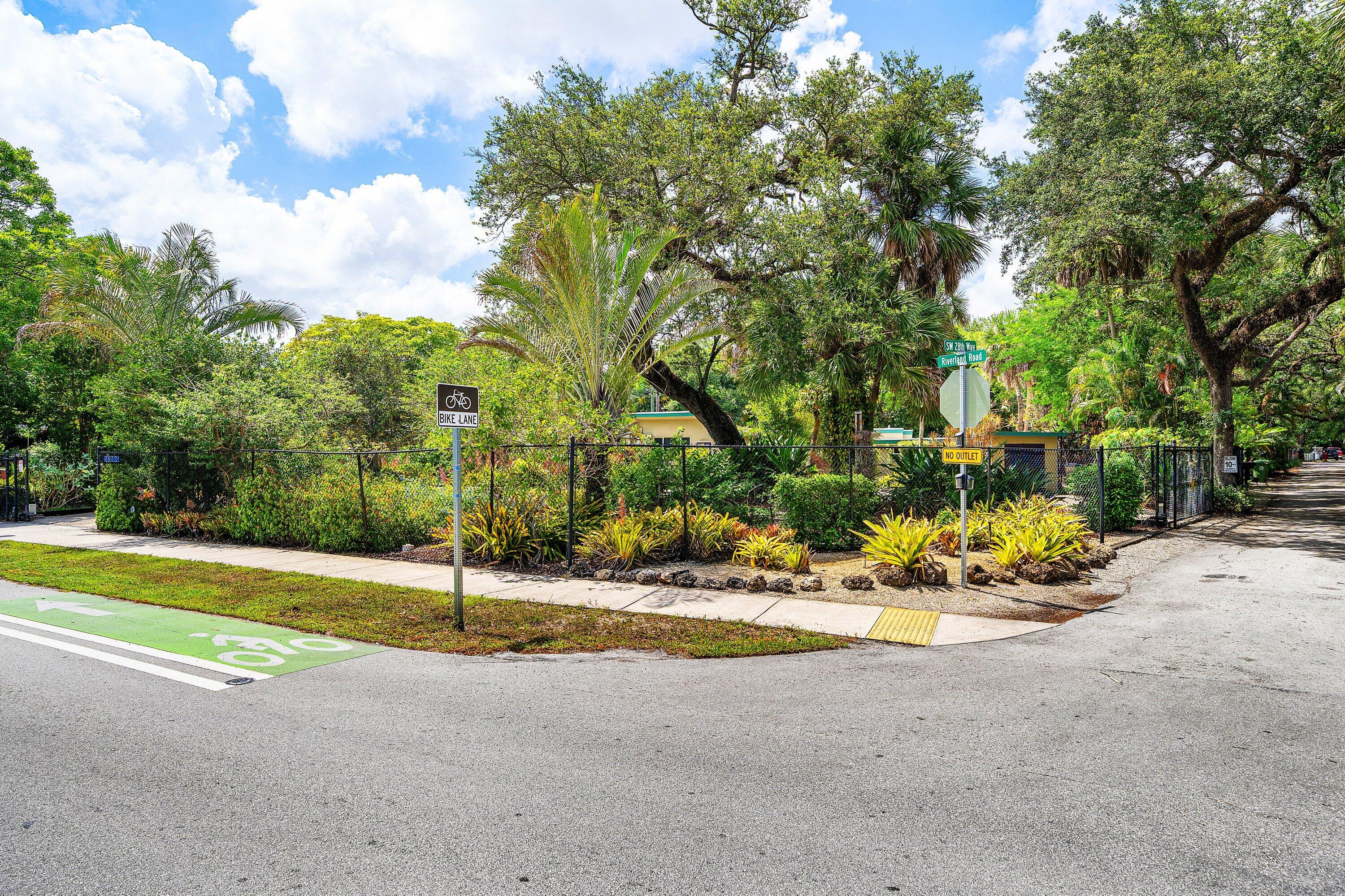 2873 Riverland Road