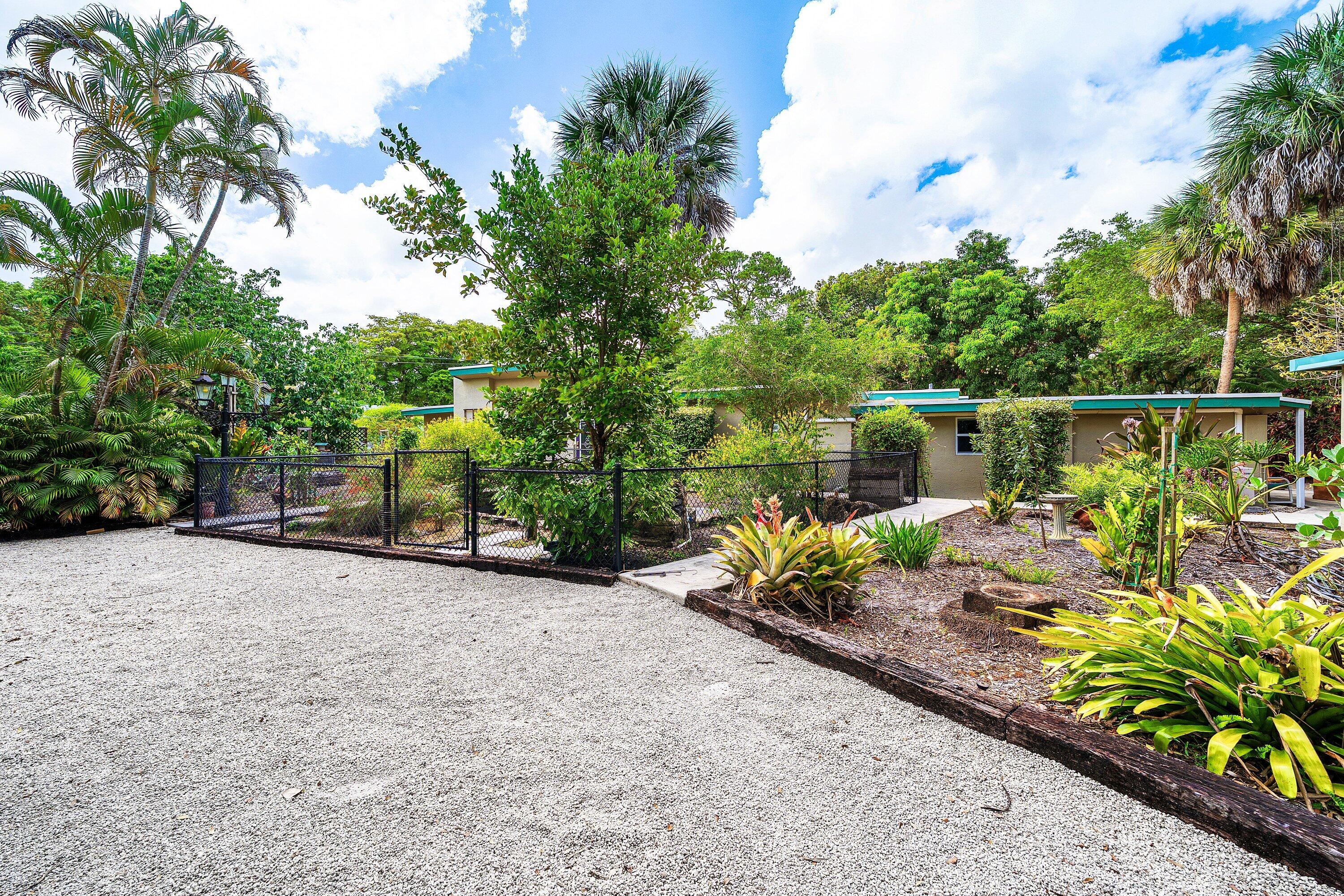 2873 Riverland Road