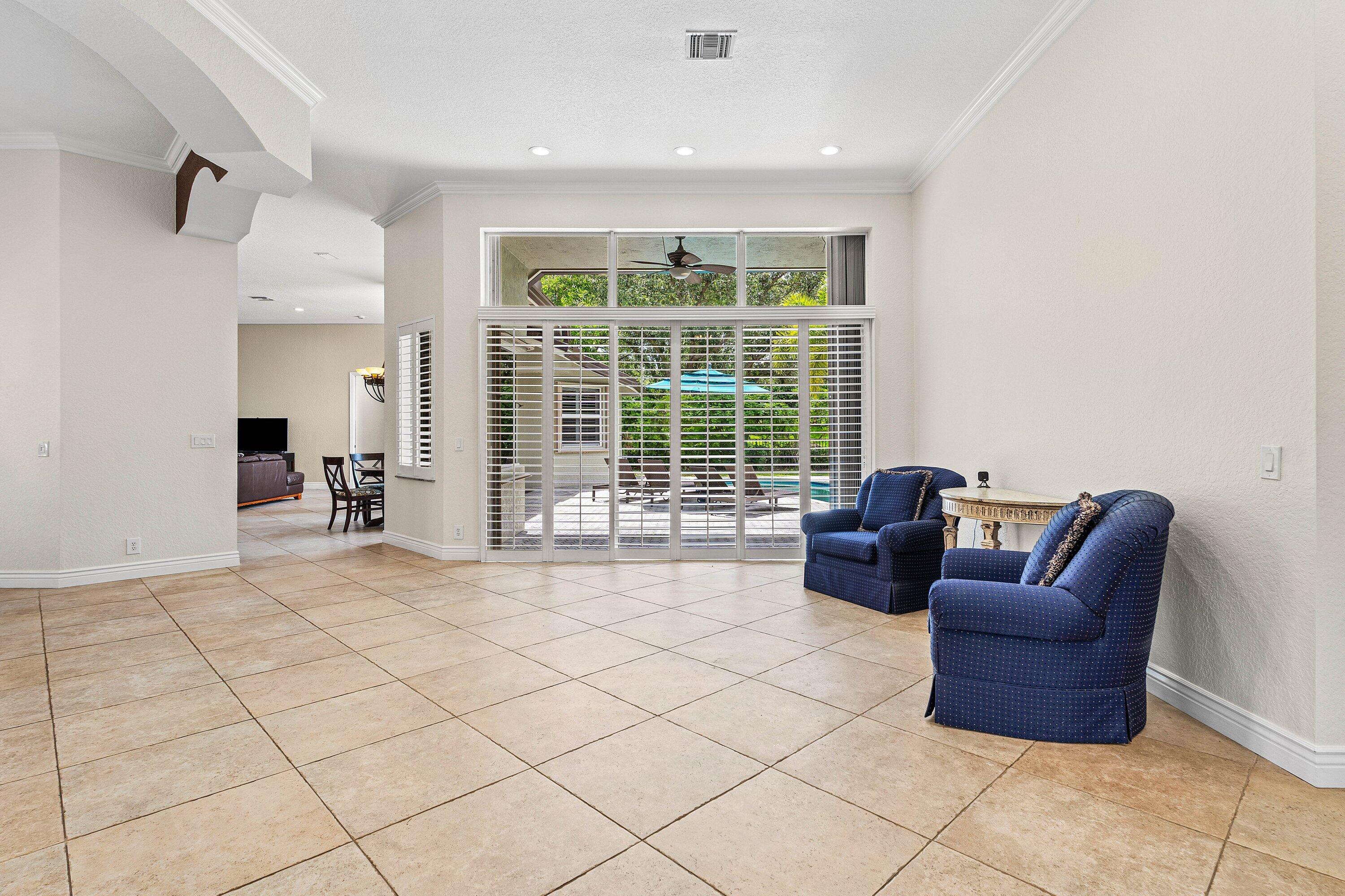 6867 NW 107th Terrace