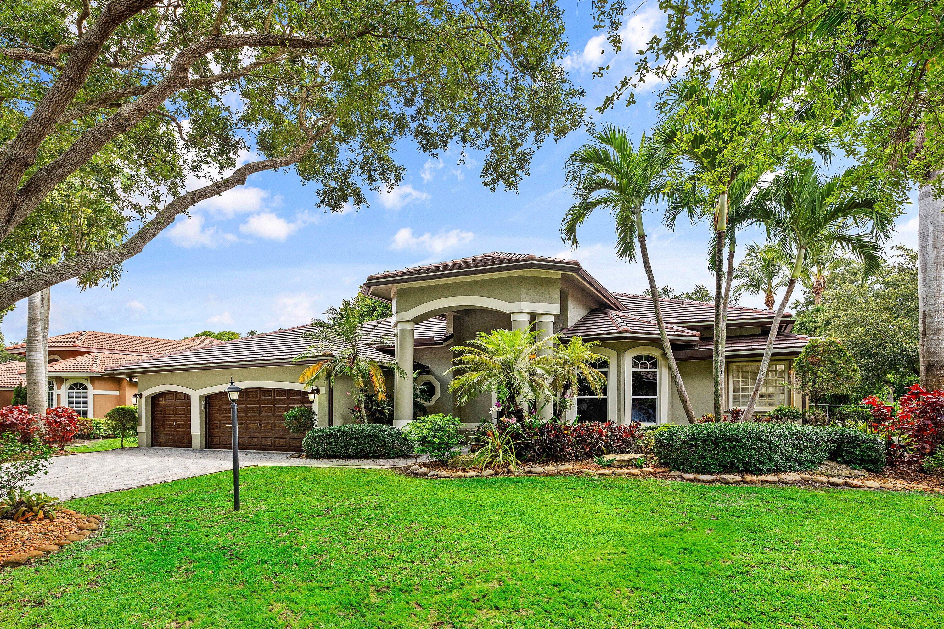 6867 NW 107th Terrace