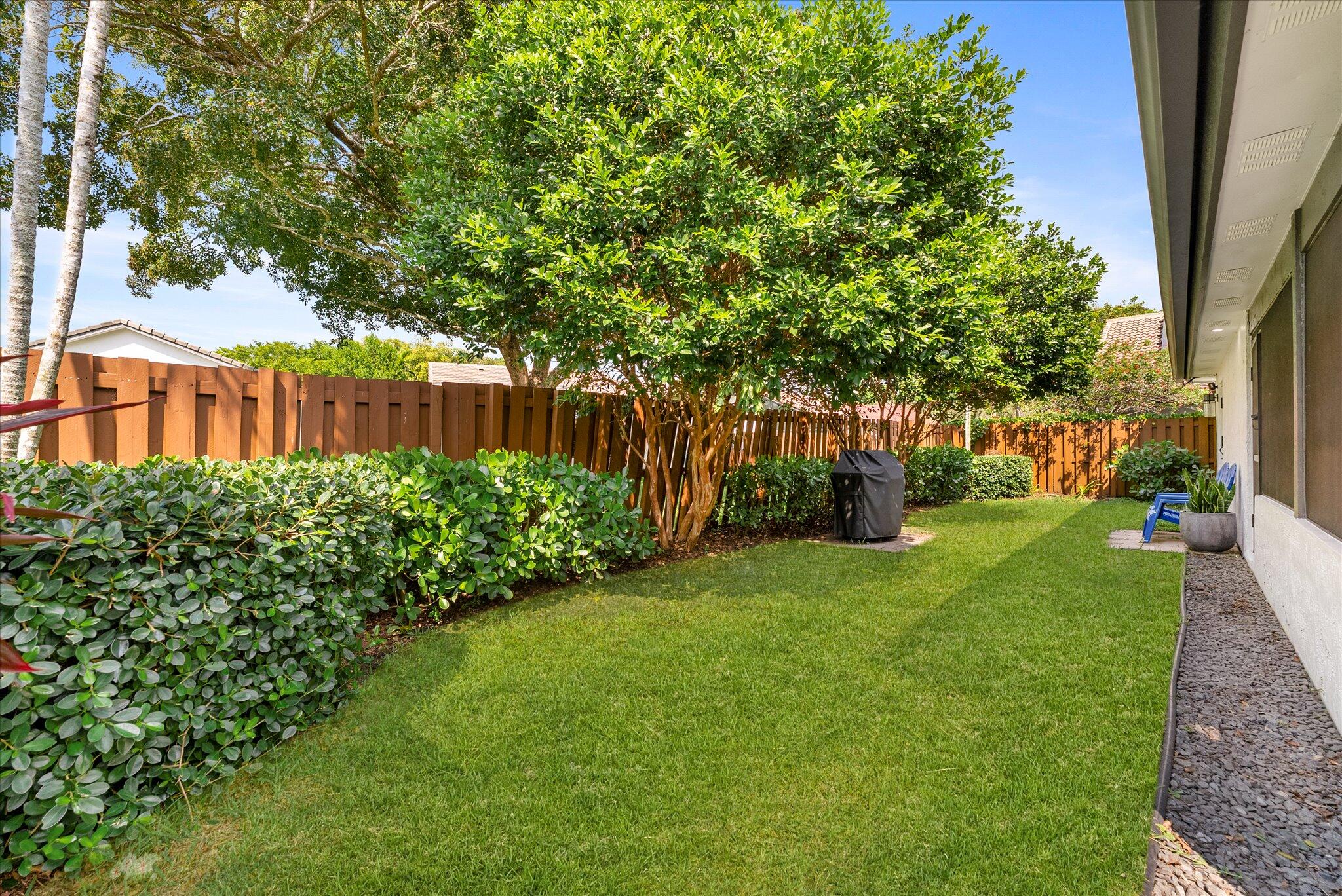2116 Austin