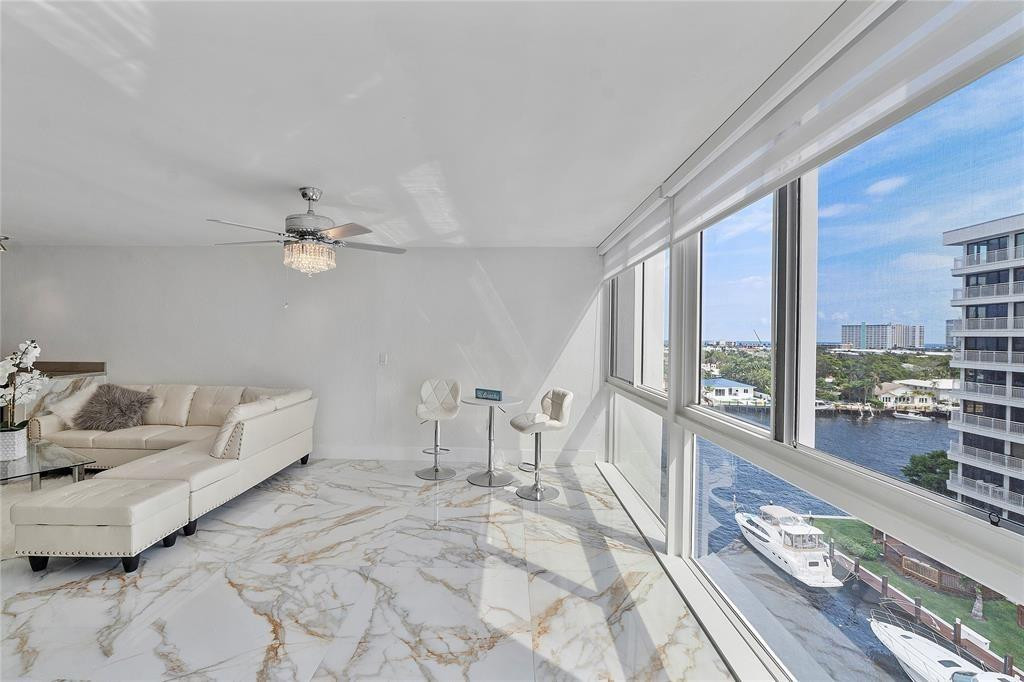 3100 NE 49th Street 807
