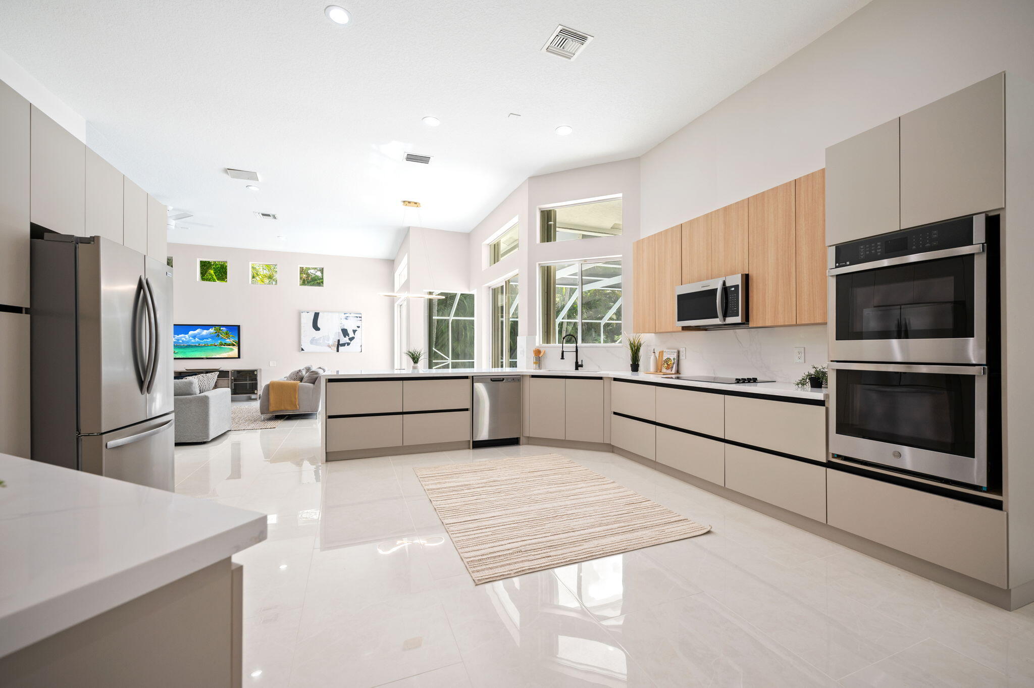9923 NW 64th Court
