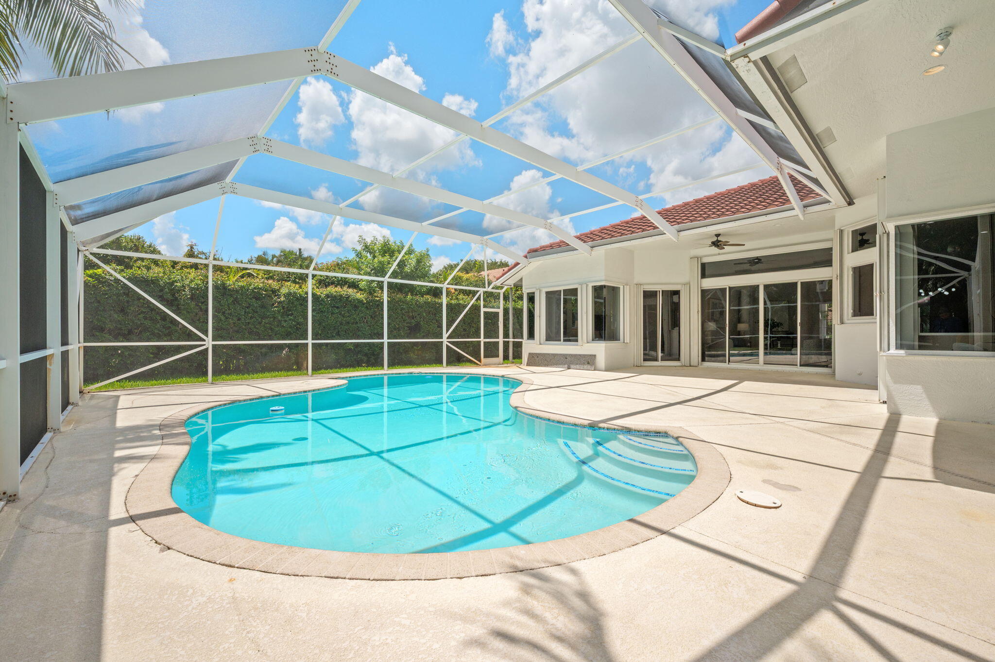 9923 NW 64th Court