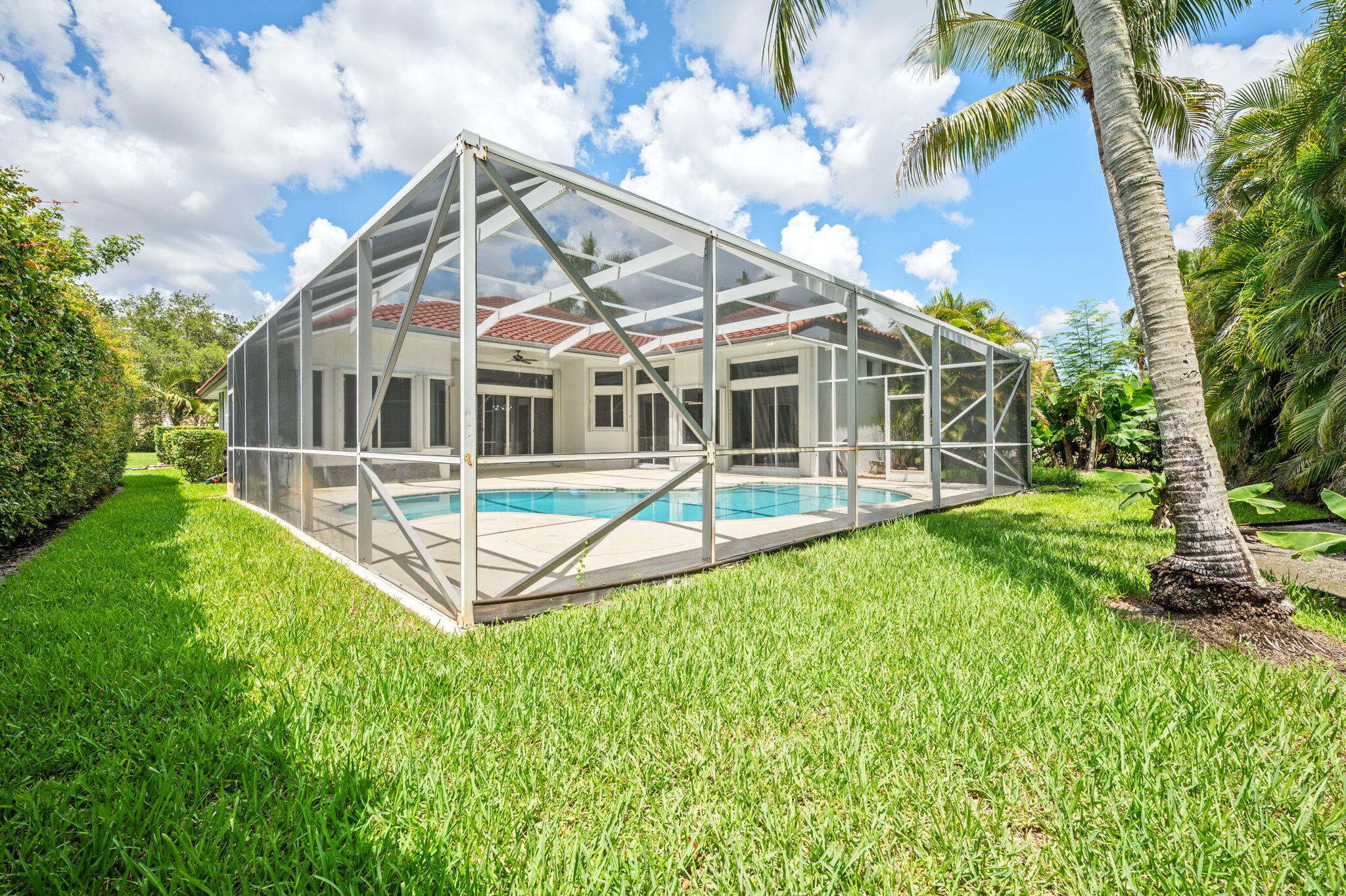 9923 NW 64th Court